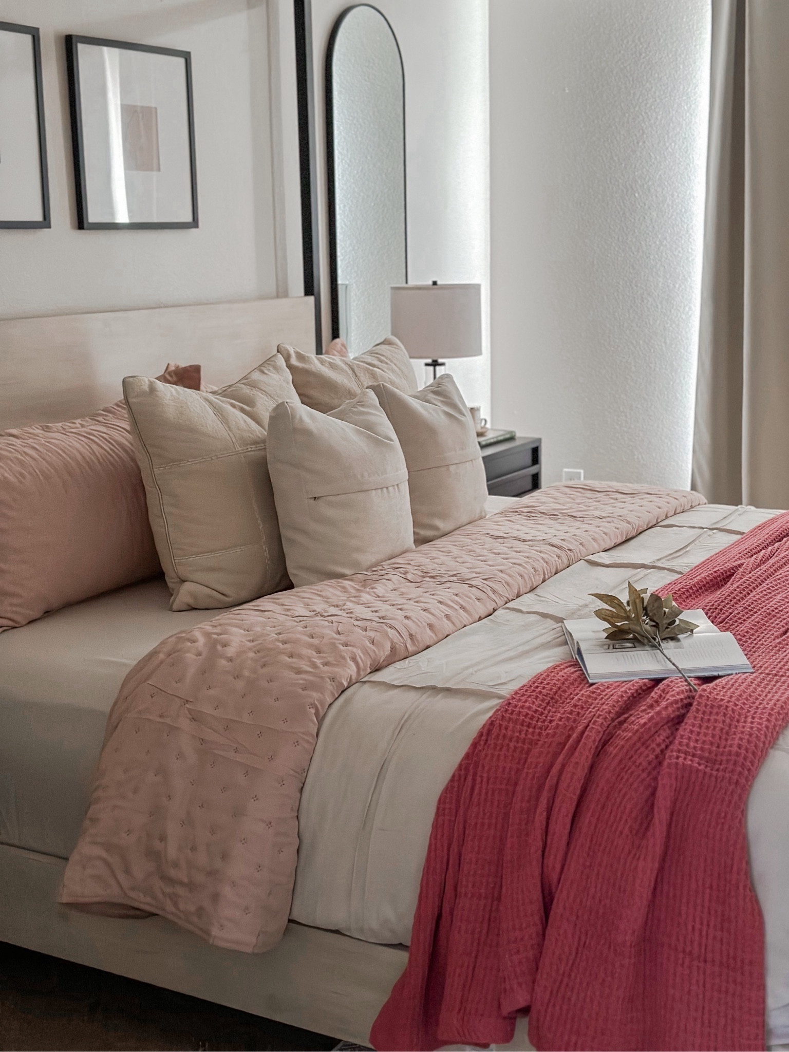 Bedsure Beige California King Comforter Set - 4 Pieces Grid Pleat Bed Set, Down Alternative Bedding Sets for All Season, Includes 1
Comforter, 2 Pillowcases, and 1 Decorative Pillow

Dusty pink quilt
Beige Sheet set 

#LTKsalealert #LTKhome #LTKstyletip