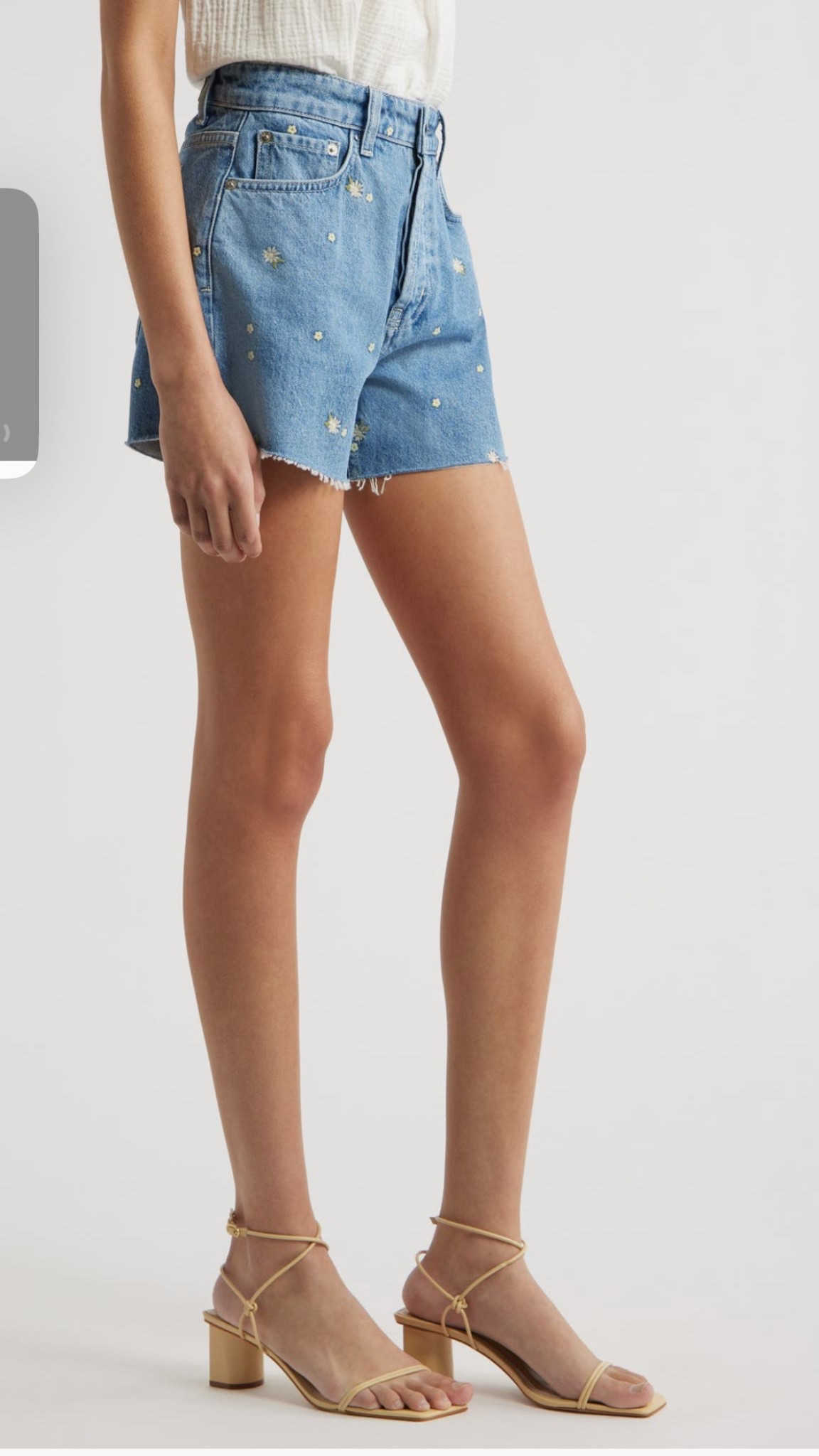 lovin these shorts for spring🌻