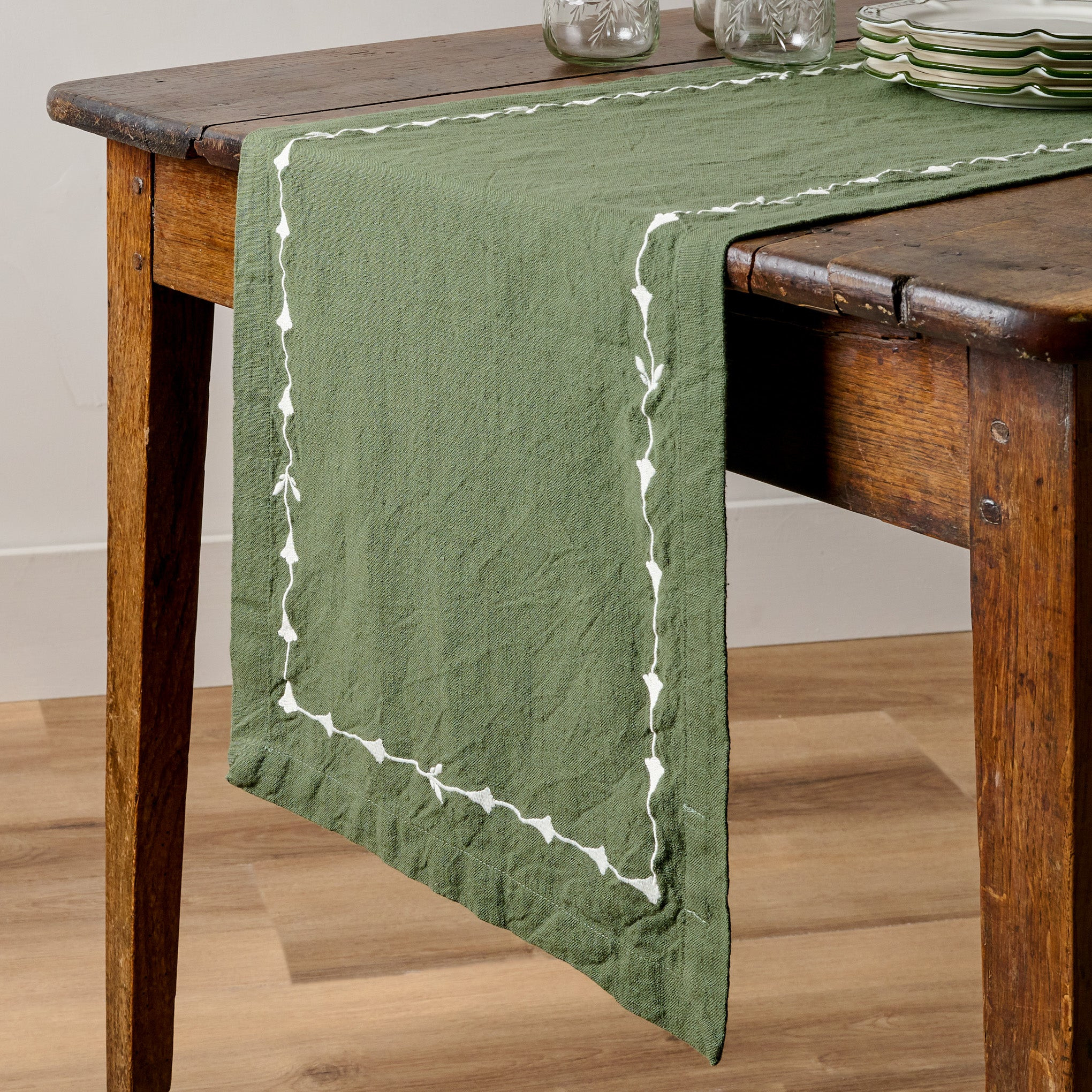Tulip Embroidered Edge Table Runner | Magnolia