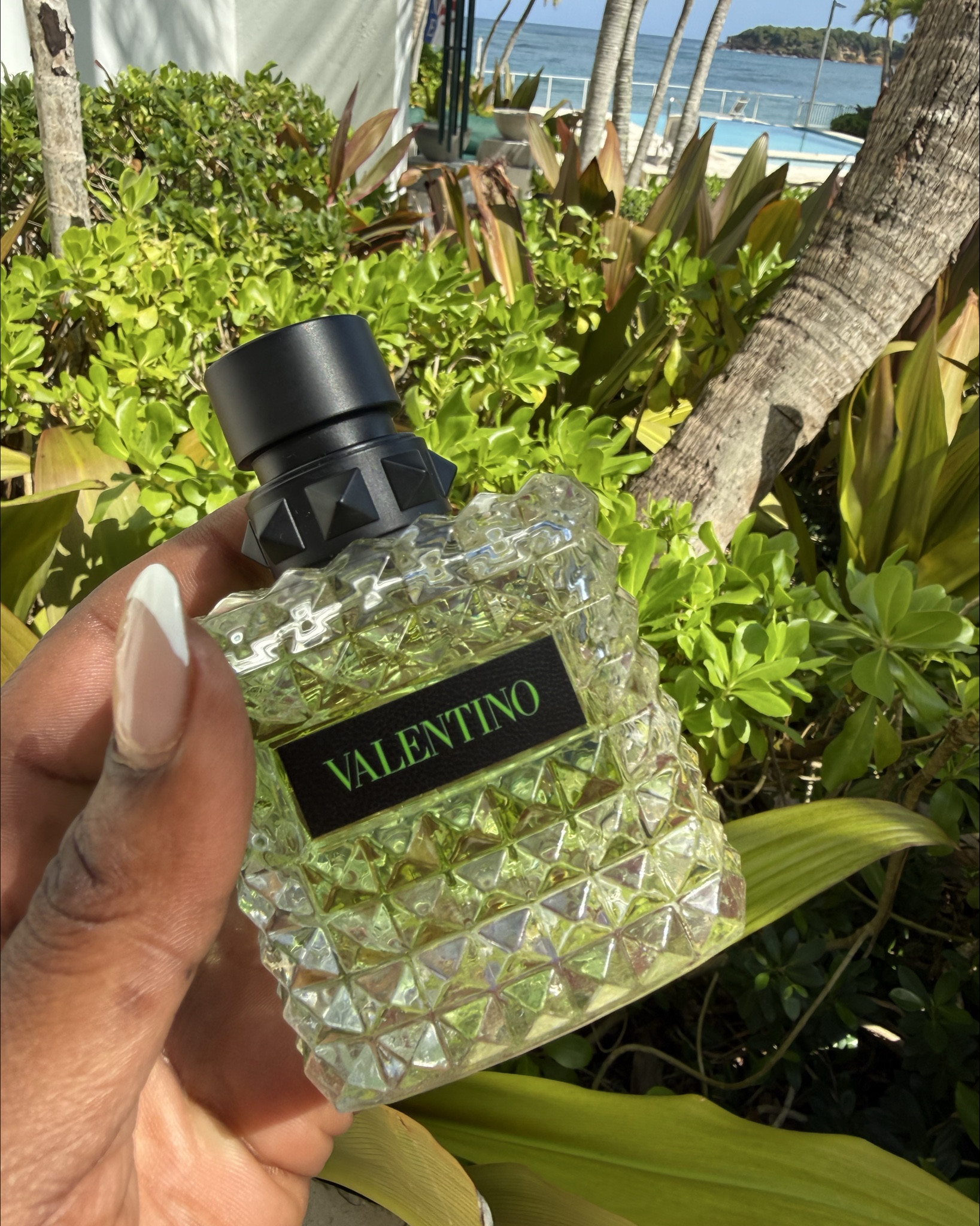 Valentino Green Extravaganza is that quiet confidence kind of scent. Fresh, vibrant, and softly intoxicating.

Crisp notes, elevated energy, zero effort required. A must have if you love fresh, elevated fragrances. #perfume #fragrance #valentino 

#LTKselfcare