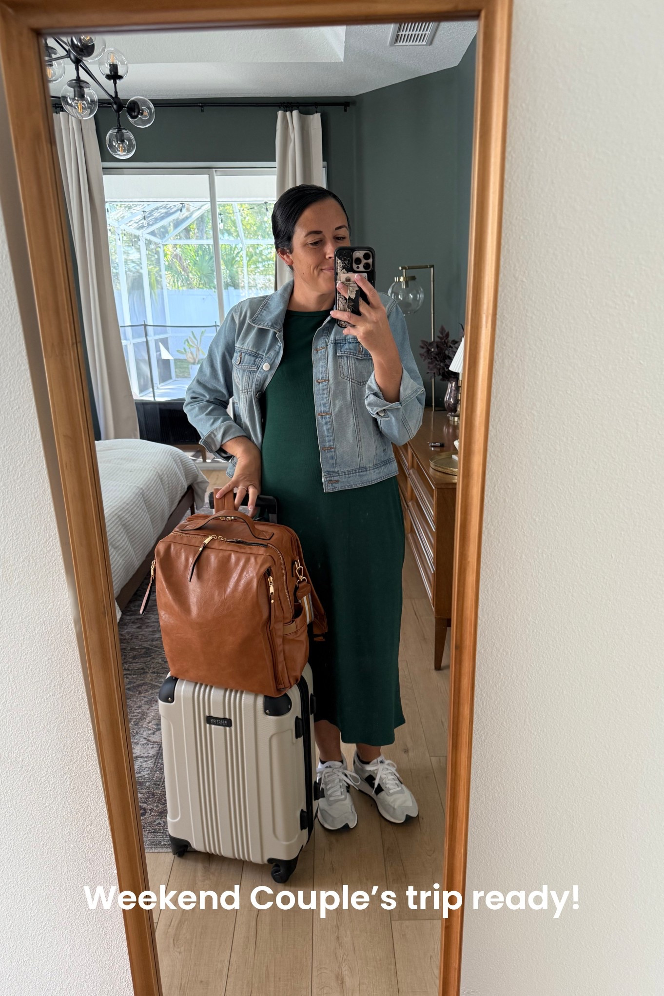 Flying to Wisconsin this weekend. 🏈☕️🍂
.
.my dress is from The Mainstreet Exchnge but I’ll link the other things that I can 
#ootd. #travelfashion #traveler #amazon

#LTKItBag #LTKStyleTip #LTKTravel