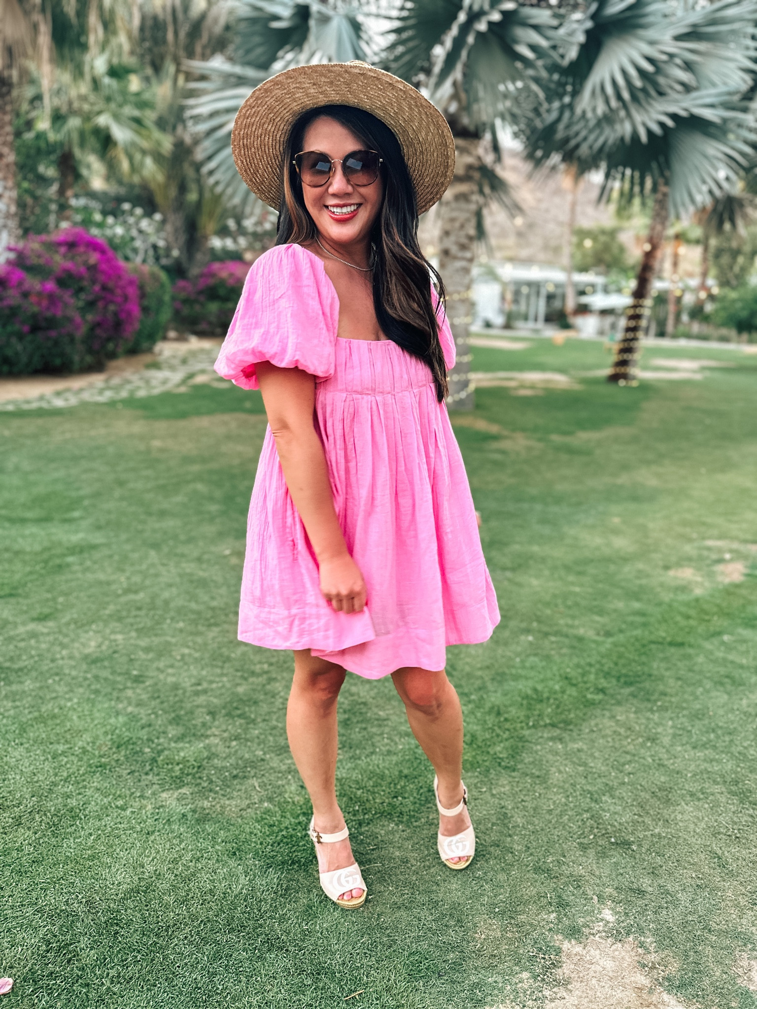 Love this flowy dress it’s so comfy and perfect for hot days


#LTKunder100 #LTKFind #LTKstyletip