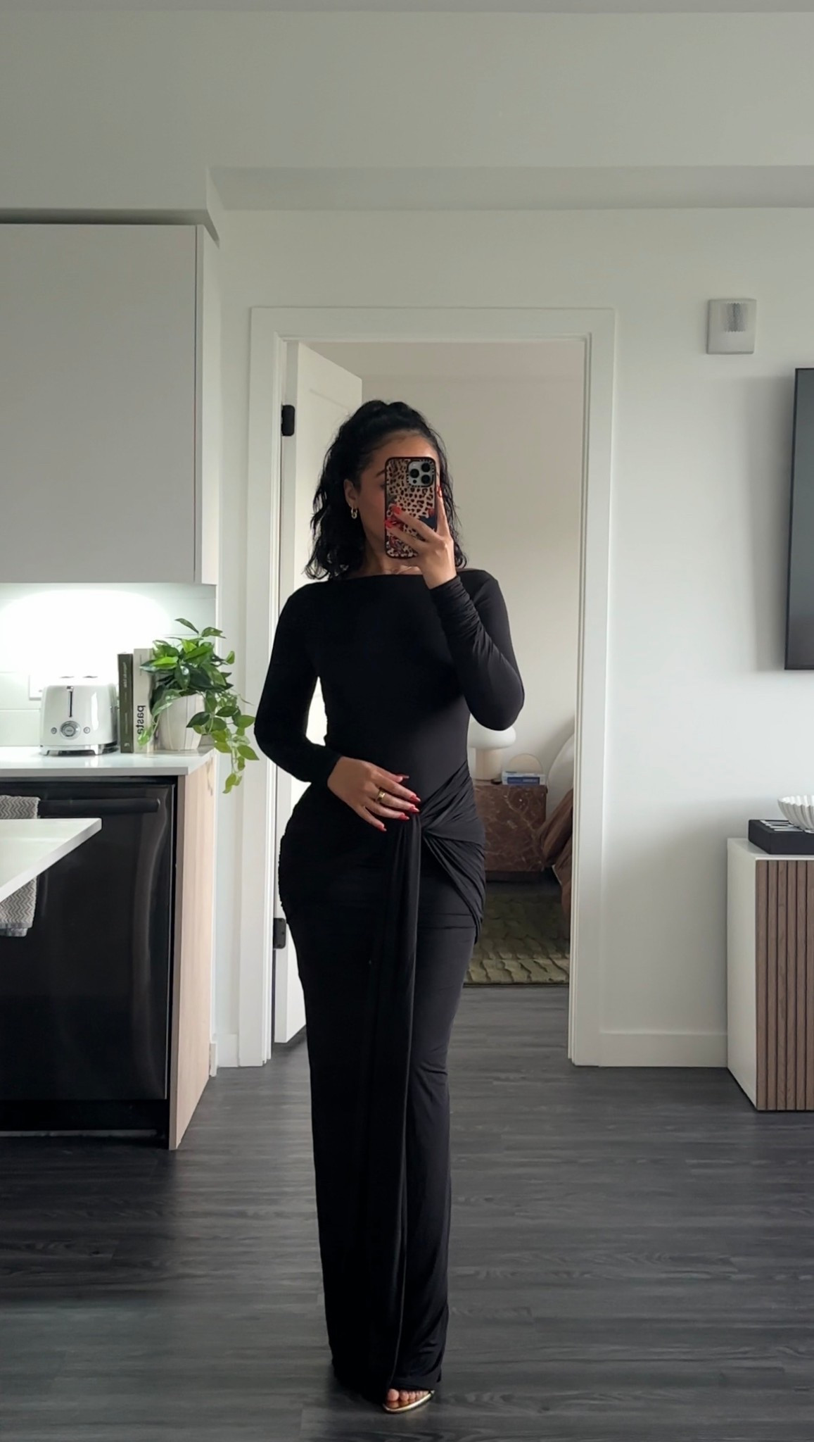 🖤 @ohpolly 
wearing UK8/US4