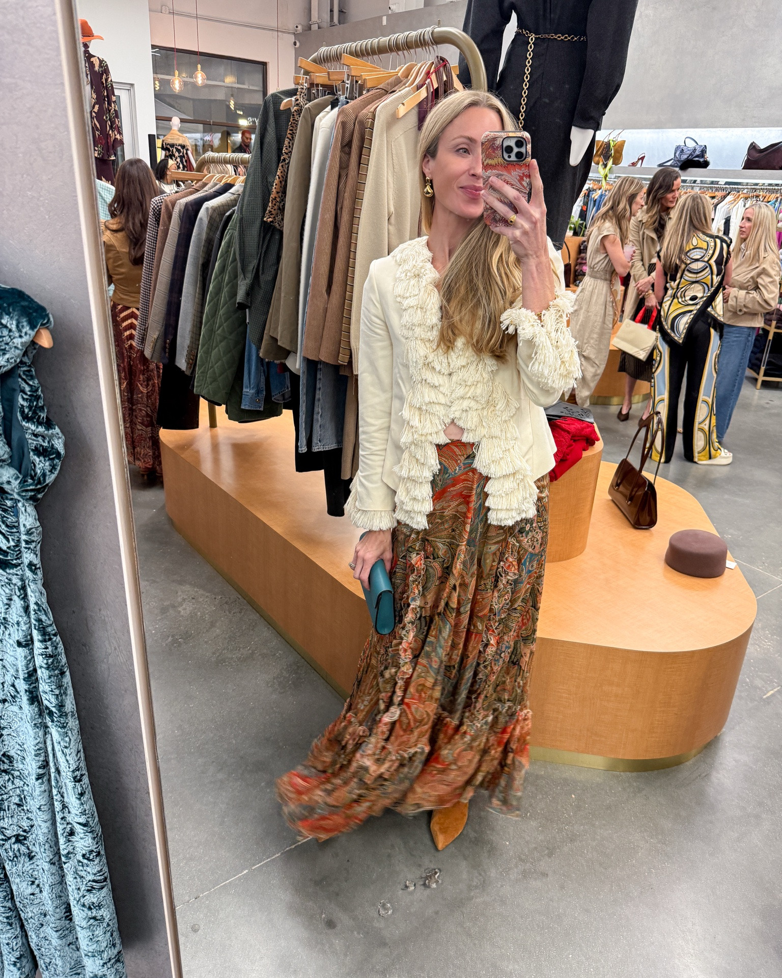 Zara cardigan (sold out, similar linked), Etro skirt 50% off (wearing 36/2), booties old (similar linked). Clutch is on sale at @Tuckernuck 🫶🏻

#LTKootd #LTKgrwm #LTKSeasonal