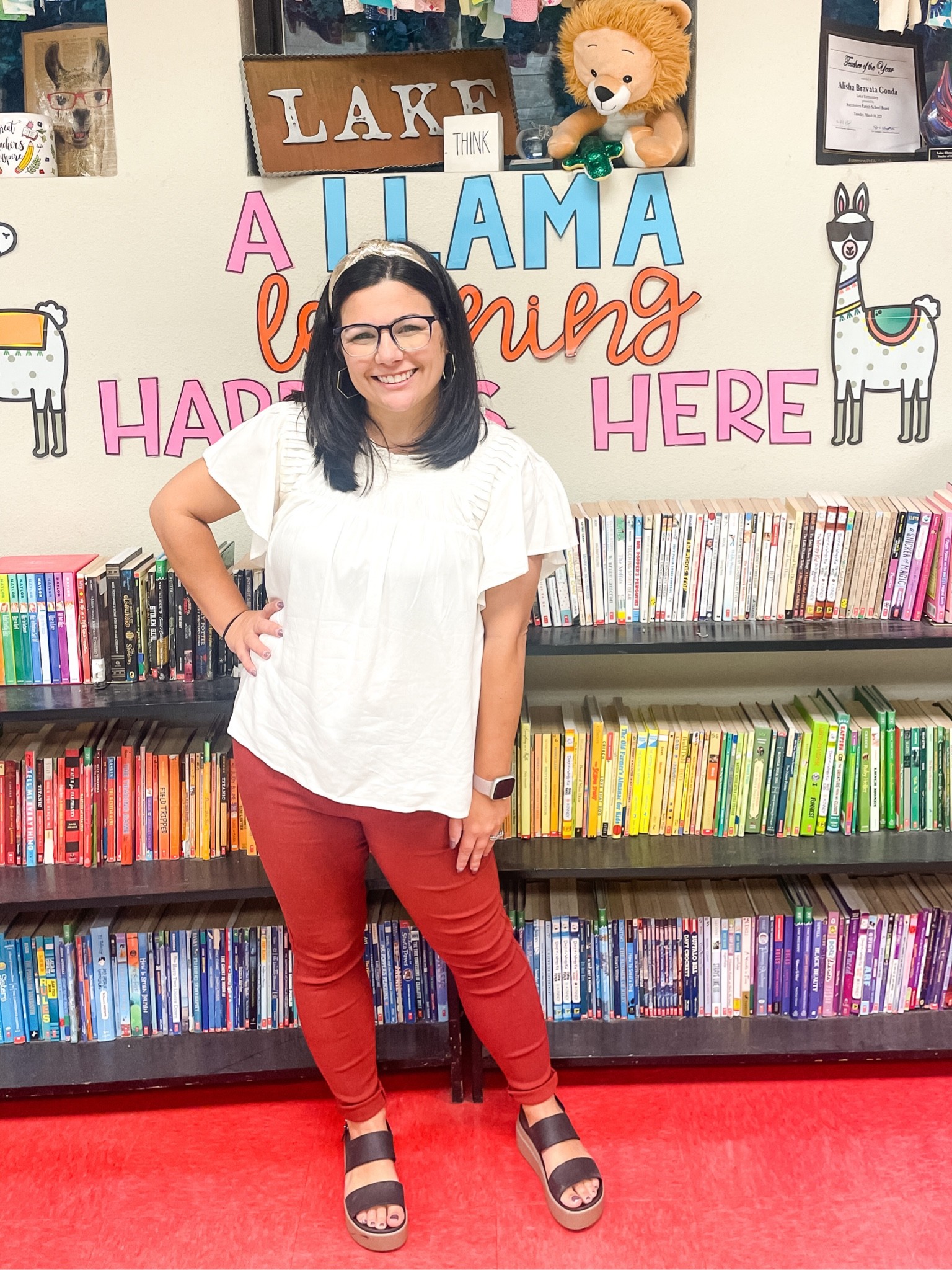 It’s technically Fall Break for me, but I never posted this outfit of the day from last week! 

I’ve had a pretty relaxing fall break, but I’ll be back at it tomorrow! Did you have fall break this week? 

This top is from Old Navy! It’s got super cute details with a fun little flutter sleeve! 

#LTKSeasonal #LTKworkwear #LTKunder50