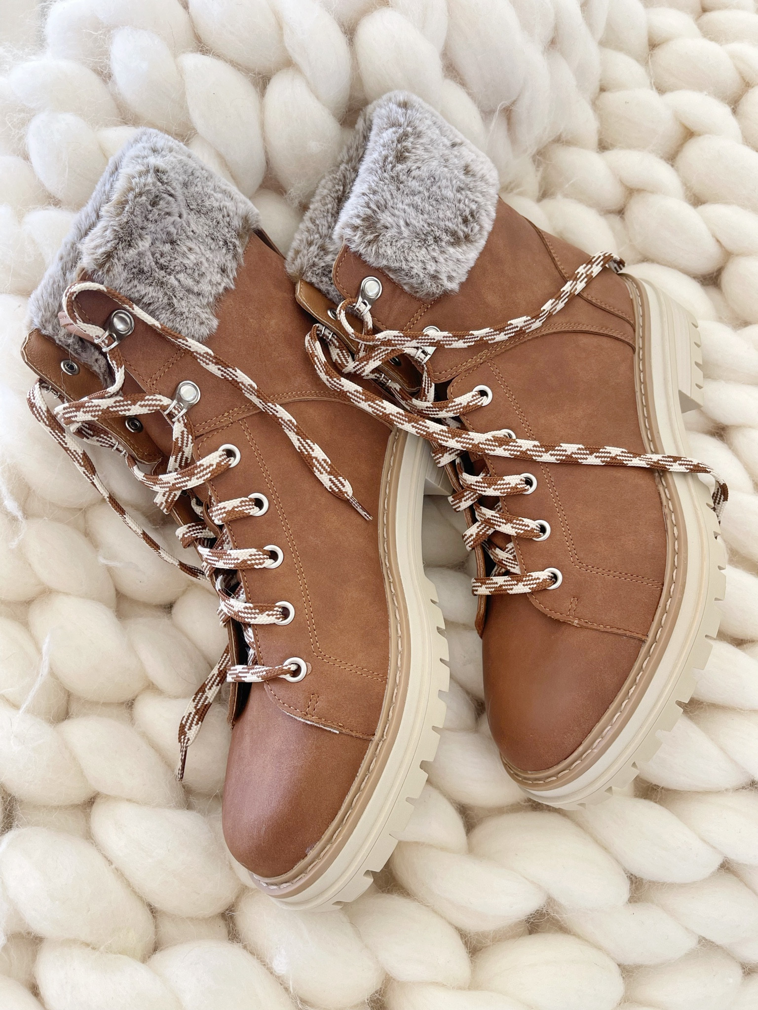 F A S H I O N \ new boot find for this fall and winter!! Only $29 from Walmart 👏🏻

#LTKunder50 #LTKshoecrush