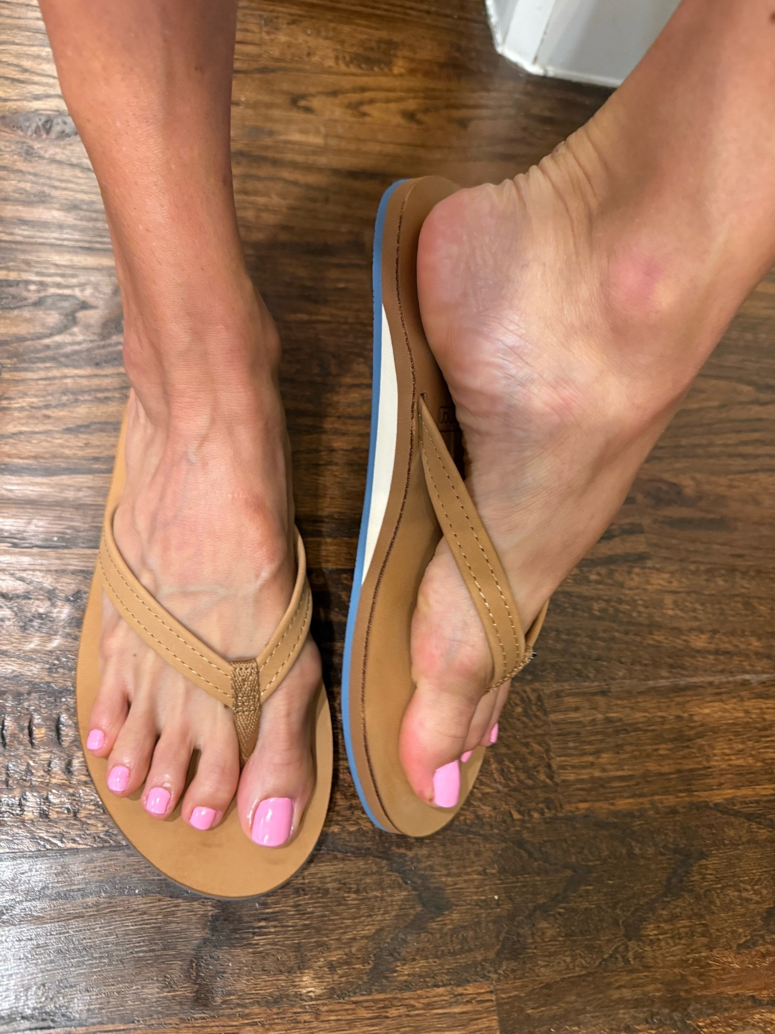 Just got these everyday neutral flip flops. I’m size 7 so comfortable

#LTKSeasonal