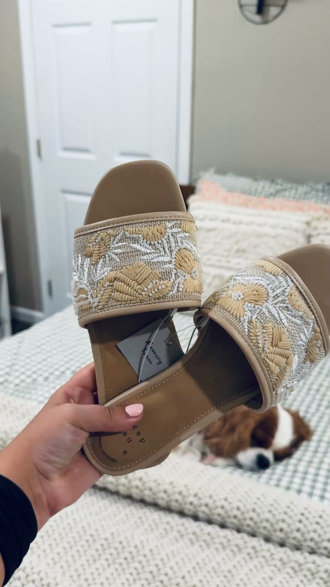 sandals: fit true to size // wearing a 5 

 