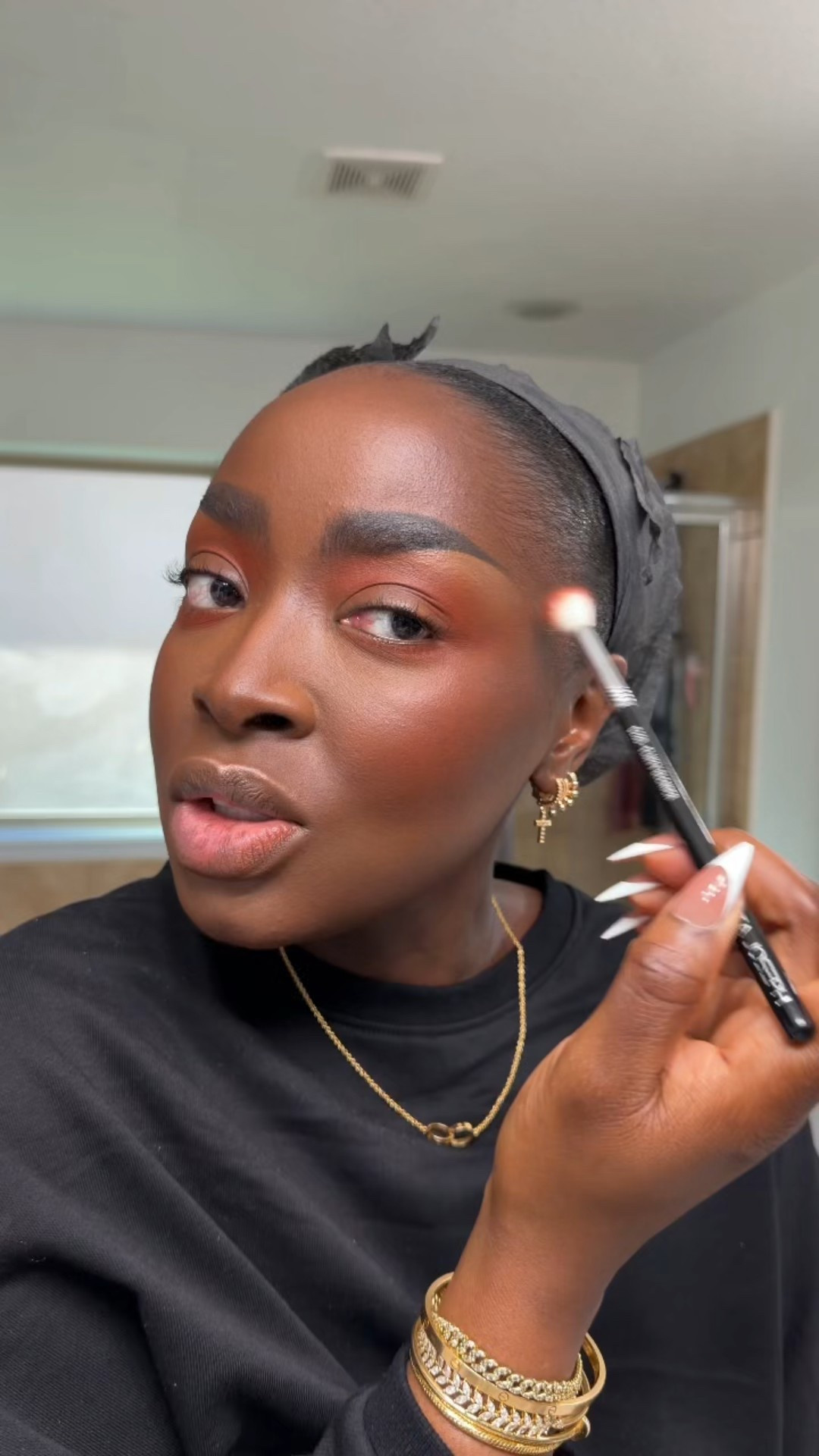 I’m using the MORPHE 18WT palette for the color on my lids.

#LTKBeauty