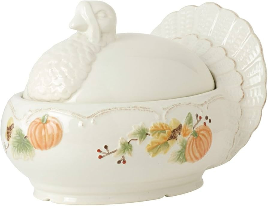 Pfaltzgraff Plymouth Covered Serving Dish, Holds 2.5 quarts, white, brown | Amazon (US)