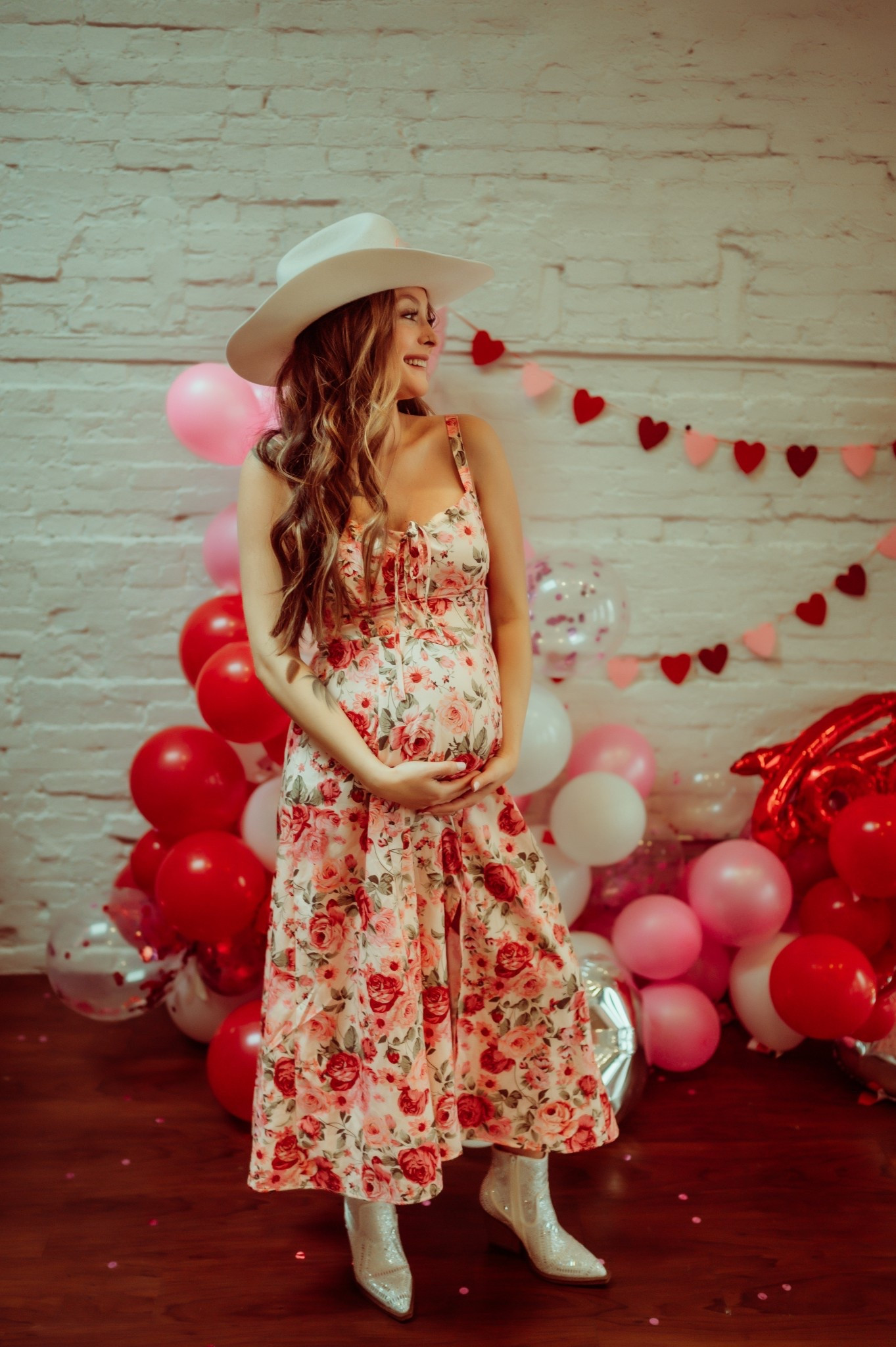 Valentine’s Day outfit

#LTKmomlife #LTKBump #LTKValentine