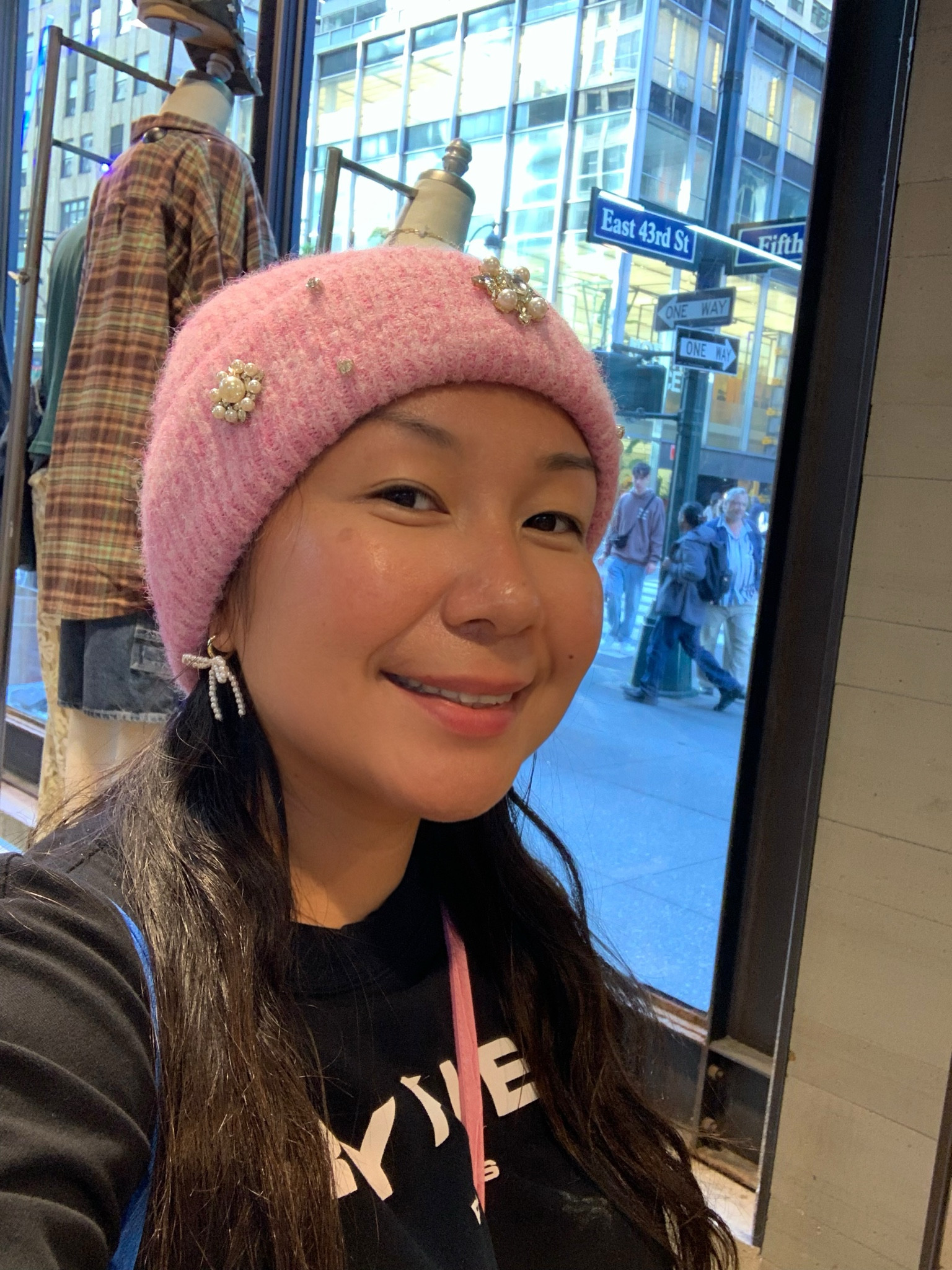 Finally found a perfect winter hat🩷