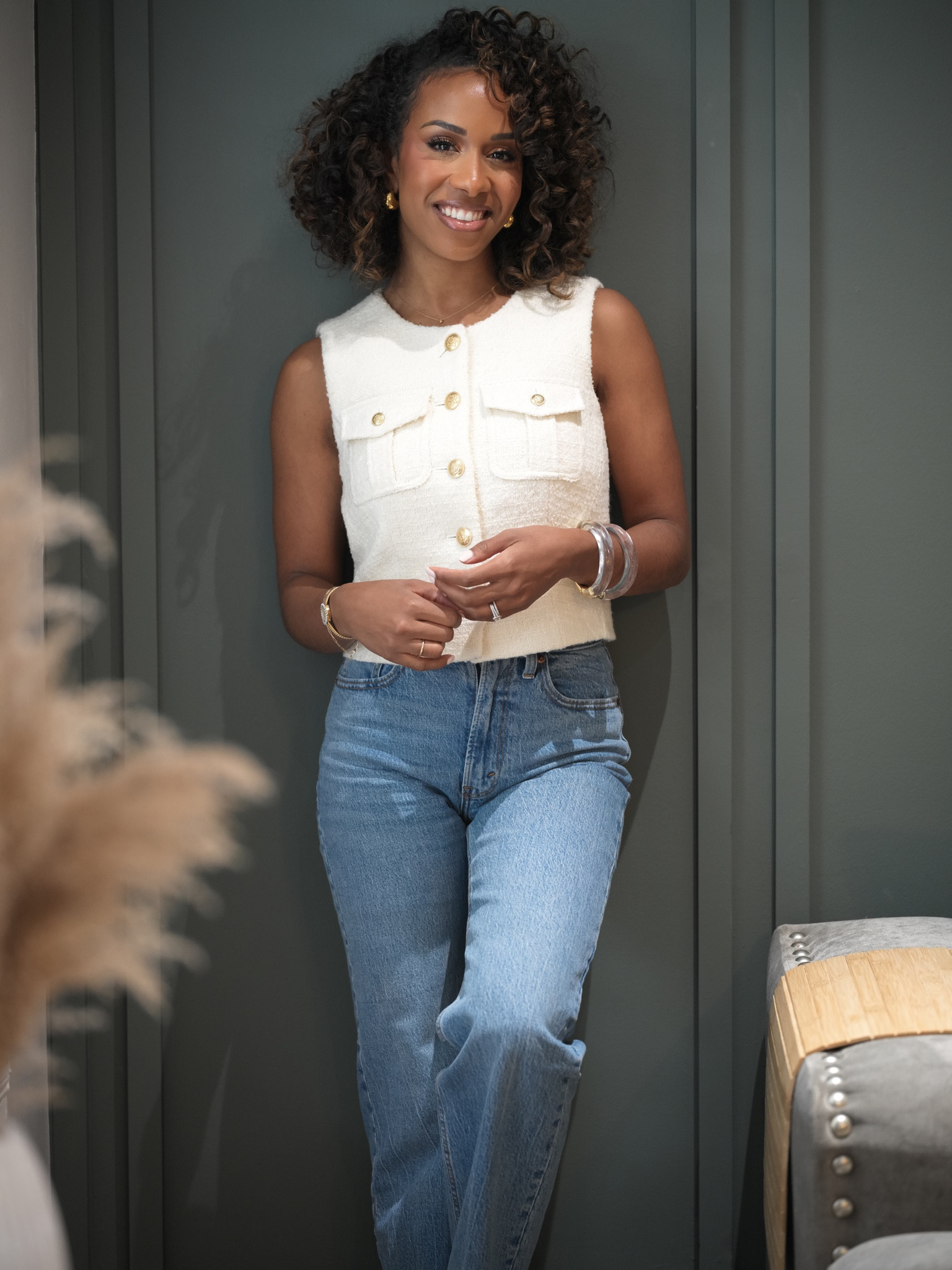 This tweed vest gives the perfect luxe look :) 

#LTKSeasonal #LTKsalealert