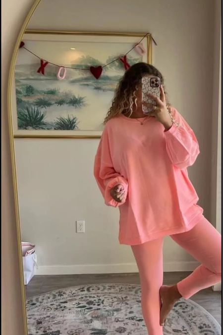 Matching pink leggings and crewneck sweatshirt from aerie for Easter, spring outfit, workout look Size xl top and leggings 5’10 size 14

#LTKplussize #LTKstyletip #LTKfindsunder100