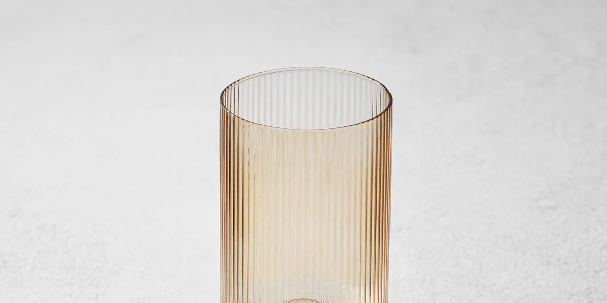 Malibu Ribbed Wine Glass - Amber 17oz | Linen & Clove