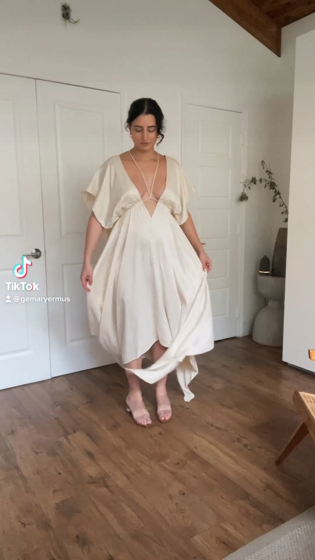 In my preggo fairy era. 🧚

#LTKbump #LTKstyletip #LTKfit