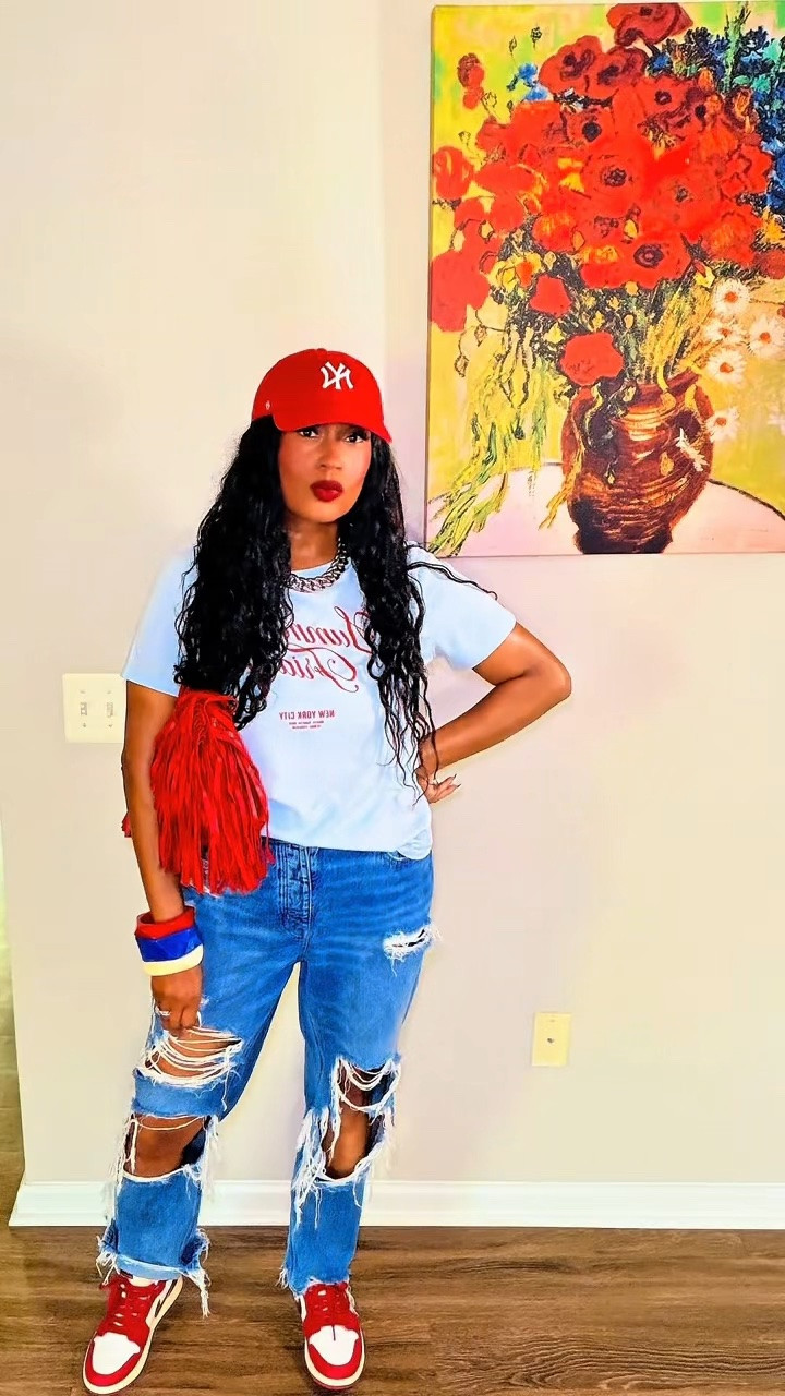 I’d keep it simple and evergreen:

Over 40. Holes in my jeans, not my confidence. 🤍 I linked the exact pieces where I could and similar items for the rest, including the cap, Imani Jewelry necklace, Old Navy tee, AE jeans, Etsy clutch, Amazon bracelets, Nike sneakers, and The Lip Bar lipstick.

#LTKootd #LTKOver40 #LTKMidsize