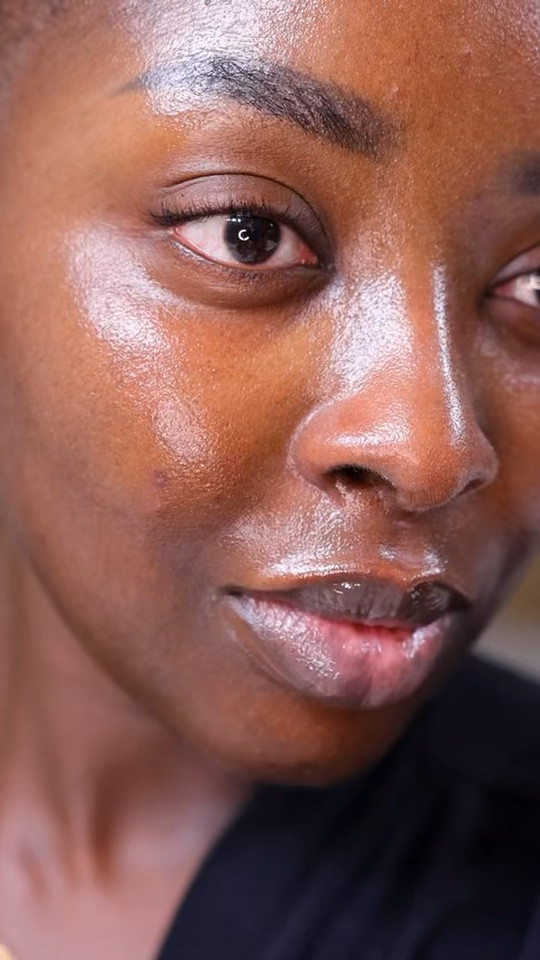 Get unready with me featuring my oral hygiene and skincare 

#LTKVideo #LTKbeauty