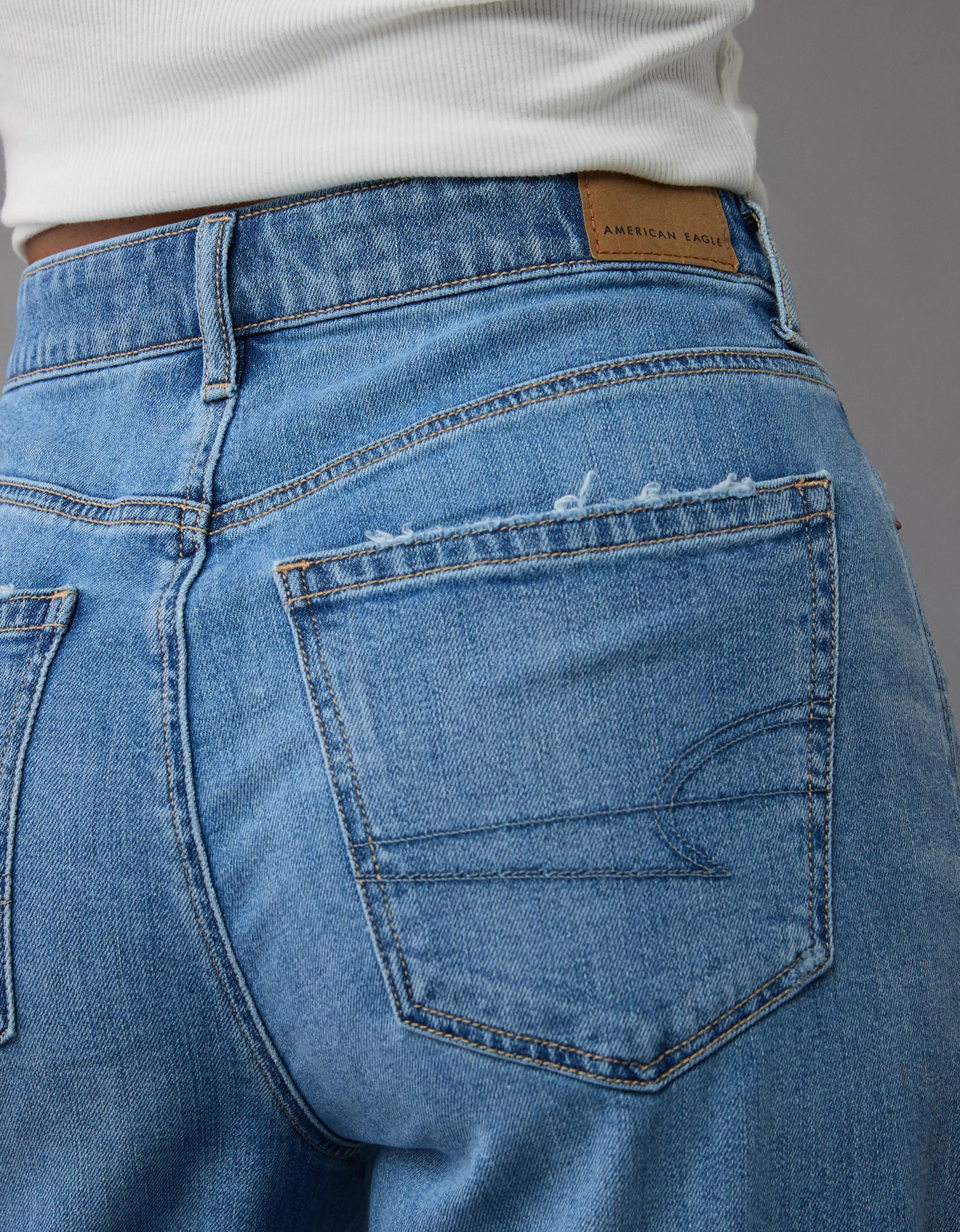 AE Dreamy Drape Stretch Super High-Waisted Baggy Wide-Leg Jean | American Eagle Outfitters (US & CA)