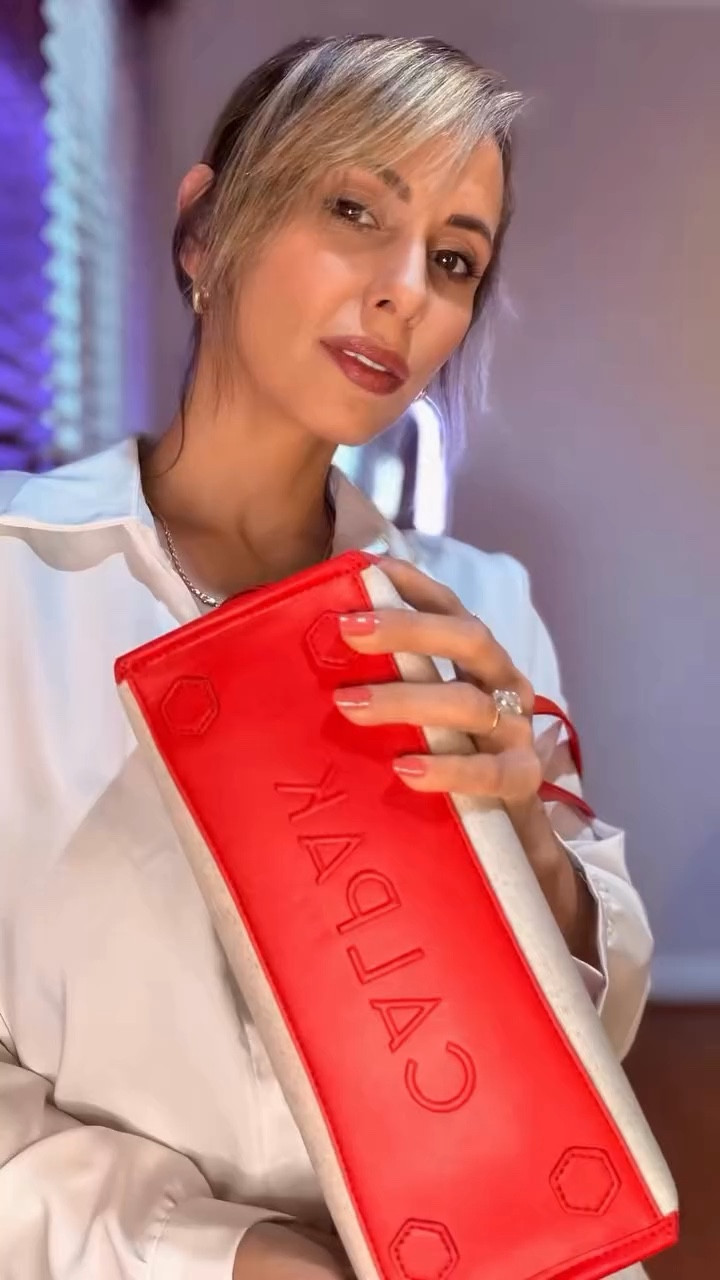 If you have this… you know exactly what I mean! 
  The quality is incredible(!), worth every penny!

And the price? You’ll be pleasantly surprised🫶🏽
@calpak I’m obsessed.