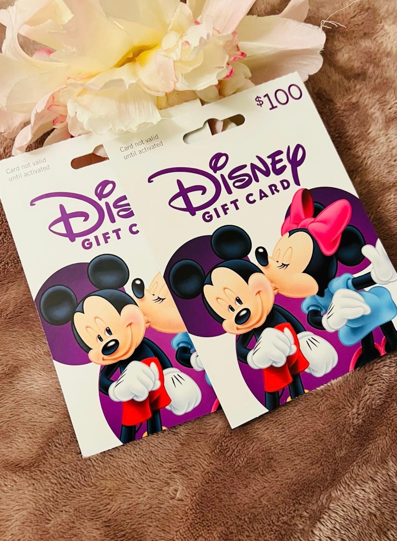 Disney Gift Cards & Card Holders for the perfect Disney Gift Idea

#LTKSeasonal #LTKTravel