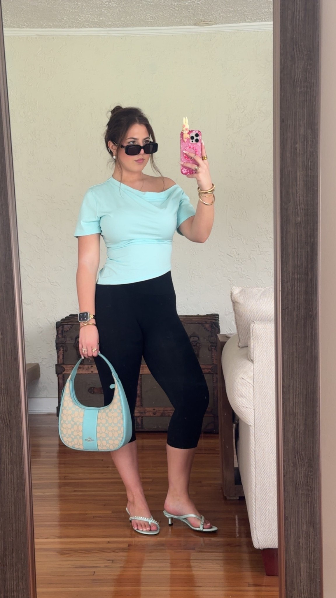 Spring 2026 dinner outfit idea