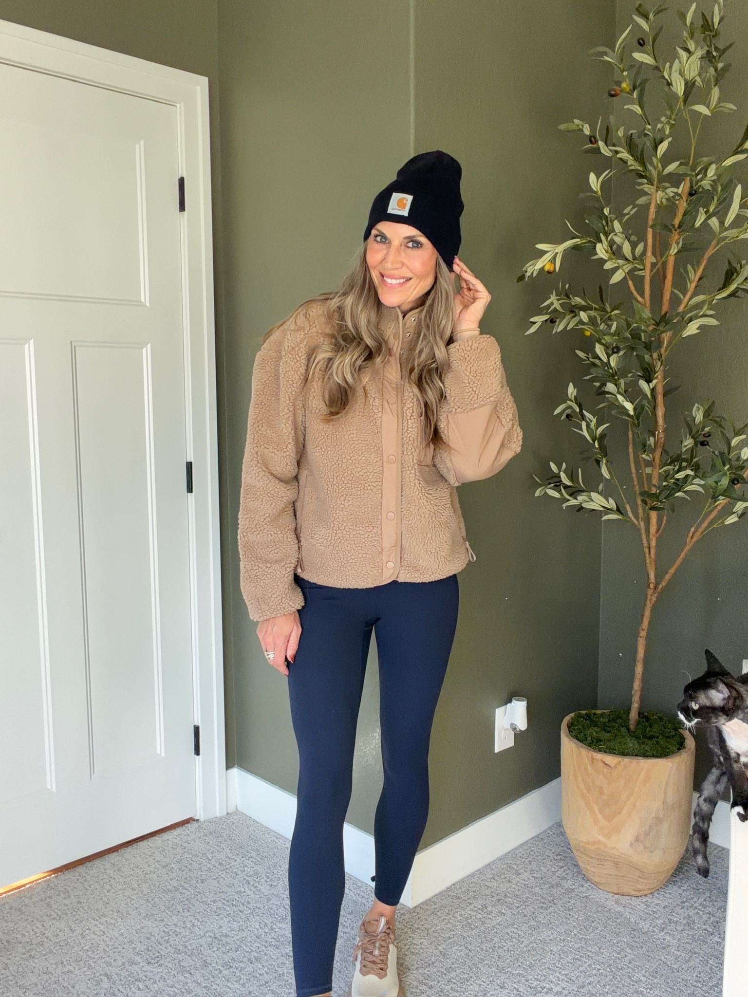 Cozy winter outfit featuring a sherpa jacket, high-waisted leggings, neutral sneakers, and a classic beanie. Perfect everyday cold-weather look and all pieces are linked on LTK. 🤎❄️

#LTKSeasonal #LTKootd #LTKActive
