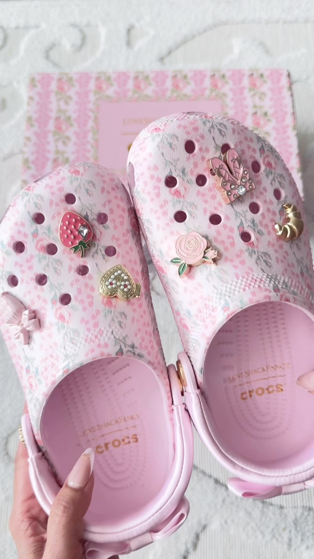 Love Shack Fancy x Crocs

I got kids size J2

#LTKPetite #LTKSaleAlert #LTKdayinmylife