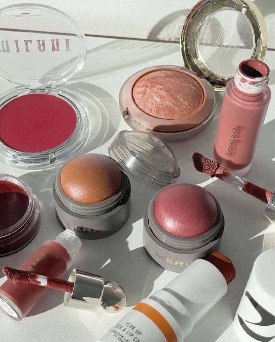 Dior lipoil, Dior lipstick, Dior blush, Dior backstage, Dior makeup, Fragrance collection, Pinterest inspiration, coquette, pink aesthetic
#dioraddict #diorbeauty #Dior #diormakeup #DiorBeautyLovers #DiorLipstick #diorlipmaximizer #MakeupMess #Makeup #minimalmakeup #MakeupFavorites #howtobeauty #beautybloggers #beautylovers #aesthetistt #aesthetic #ａｅｓｔｈｅｔｉｃ #oldmoney #oldmoneyaesthetic #coquette #pinkaesthetics #fragrance #fragrancelover #thatgirl #thatgirlaesthetic #Pinterest #pinterestinspired #pinterestaesthetic

#LTKbeauty #LTKGiftGuide #LTKFind