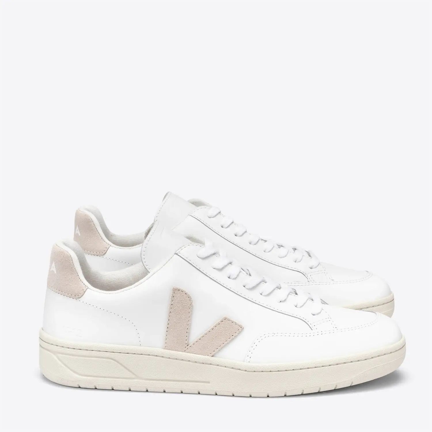 Veja Women's V-12 Leather Trainers - Extra White/Sable | Allsole (Global)
