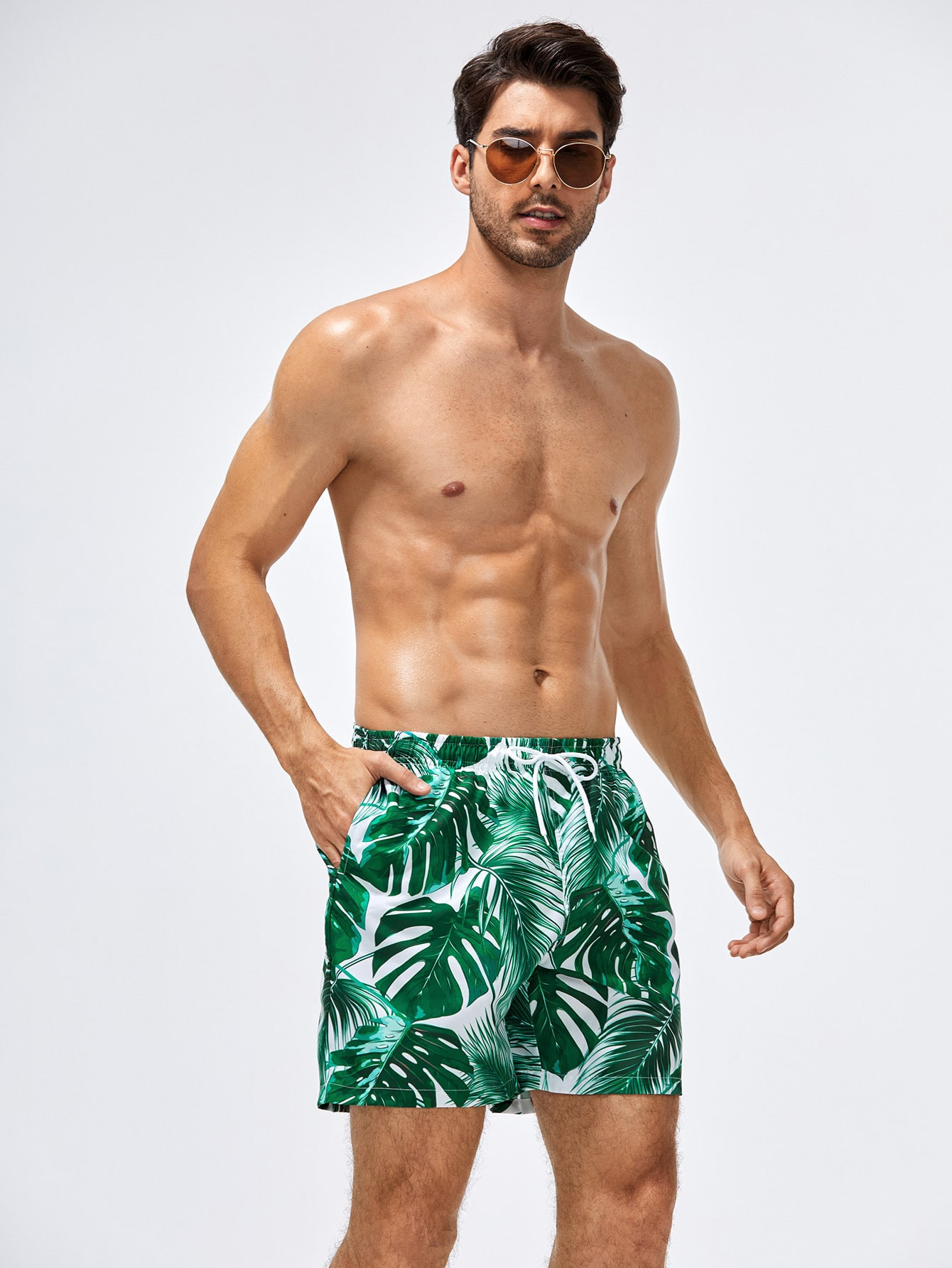 Manfinity Swimmode Men Random Tropical Print Drawstring Waist Swim Trunks | SHEIN
