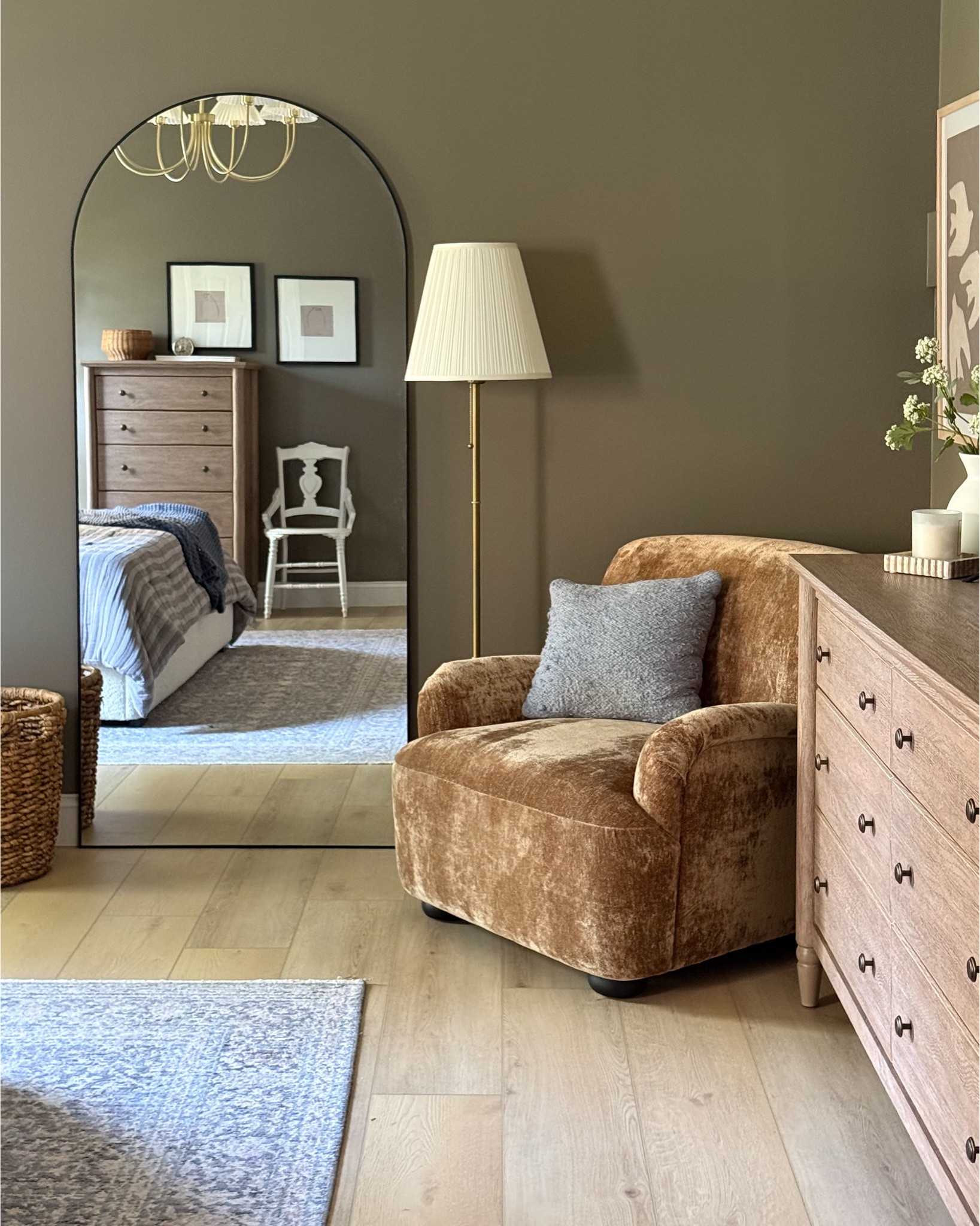 The secret to making a bedroom feel finished? Texture, tone, and the right furniture mix.

This space is layered with my current favorites - warm wood Pottery Barn dupe dressers, transitional black nightstands, and a chenille lounge chair that feel like custom designer pieces but came straight from Target + Walmart (yes, really).

It’s proof that you can blend budget finds with high-end style and still get that calm, collected, designer look.



#LTKSaleAlert #LTKHome