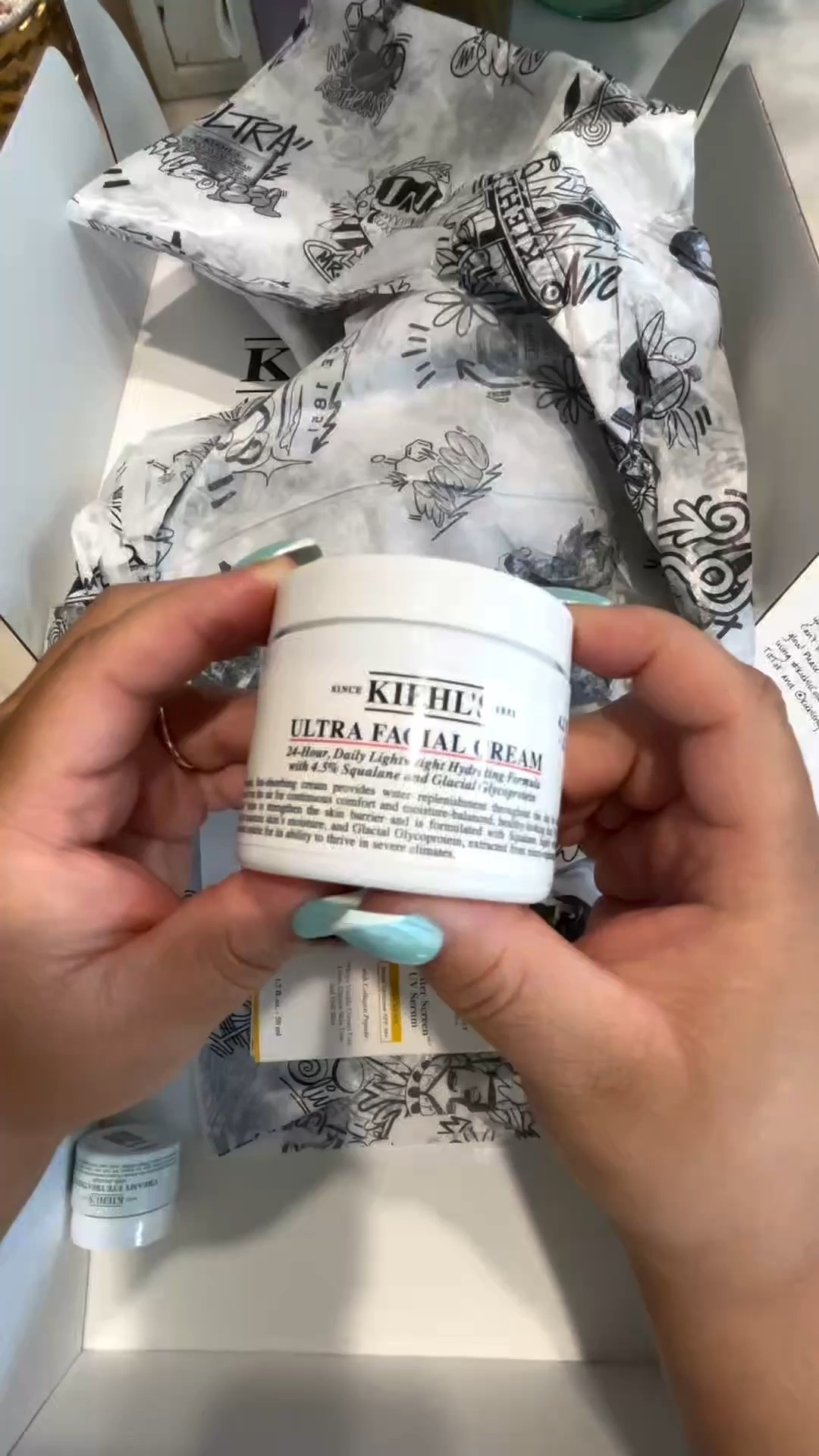 Healthy, hydrated skin starts with the right routine. 💙✨ These Kiehl’s favorites have everything covered—from cleansing and moisturizing to under-eye care and daily sun protection.

🫧 Ultra Facial Barrier-Hydrating Cleanser
Gently removes dirt, makeup, and sunscreen without stripping your skin’s moisture barrier, leaving your face feeling clean, soft, and hydrated.

🥑 Avocado Eye Cream
Delivers a refreshing boost of hydration while helping to brighten, smooth, and reduce the appearance of puffiness around tired-looking eyes.

☀️ Better Screen™ UV Serum SPF 50+
A lightweight sunscreen serum with Collagen Peptide that helps protect against sun damage while improving the appearance of early signs of aging.

💧 Ultra Facial Cream with Squalane
Provides long-lasting hydration while supporting the skin’s moisture barrier for a softer, smoother, and healthier-looking complexion.

Cleanse. Hydrate. Protect. Glow. ✨ Which product are you adding to your skincare routine first?

@kiehls @kiehlsnyc

#Kiehls #KiehlsSkincare #SkincareRoutine #HydratedSkin #HealthySkin #GlowingSkin #SkinBarrier #DailySPF #EyeCream #Squalane #BeautyFavorites #SkincareCommunity

#LTKselfcare #LTKPlusSize #LTKBeauty