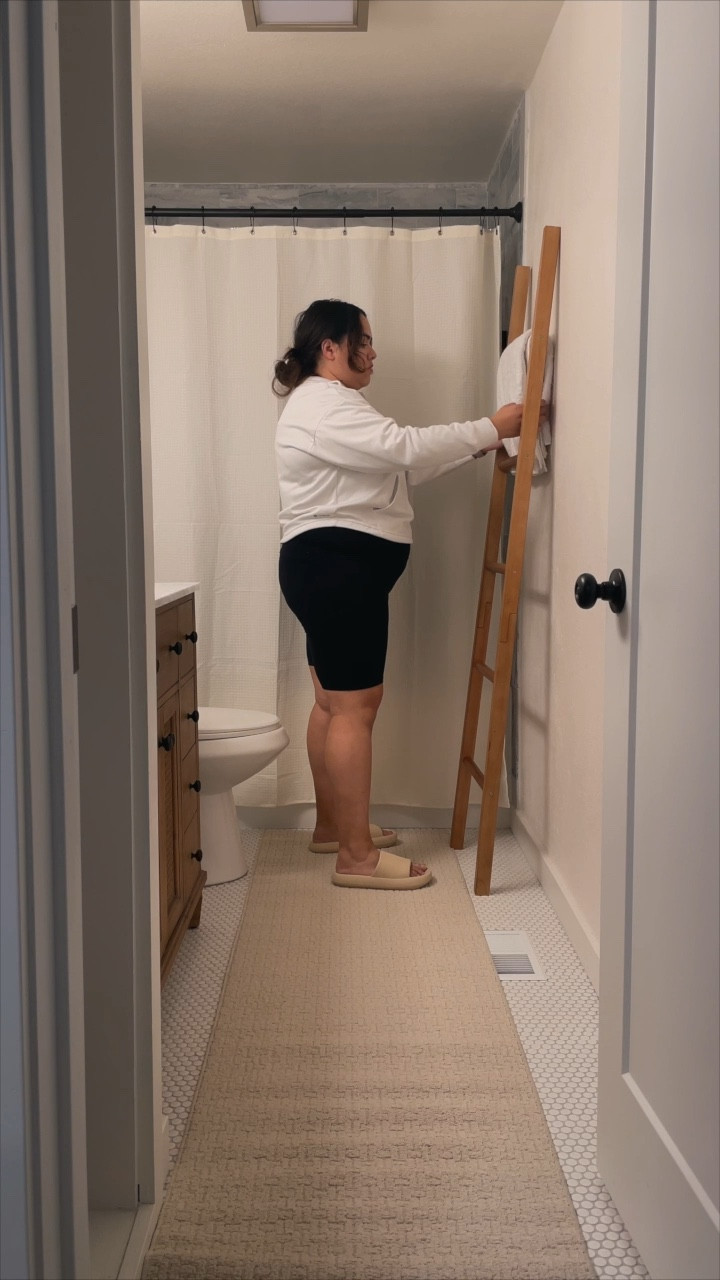 bathroom updates: washable runner rug + towel ladder 

#LTKhome