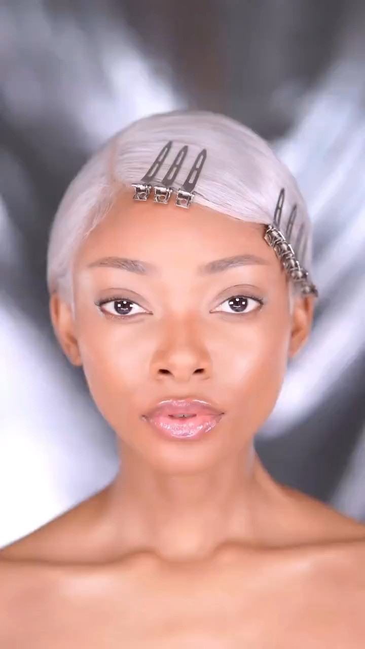 Sea Siren ✨🐚🌊🦪
This took so long to shoot, but i enjoyed some oysters in between. Who would like to see bts of this shoot?
Lenses: @dimple.colour
Silver: @kimchichic palette
Lips: @Hudabeauty trendsetter & foxy faux filler

#reels #sirenmakeup #makeup

//Beauty, Beauty Product, Lip Gloss, Lipstick, Eyeshadow, Eyeshadow Palette 

 

#LTKBeauty #LTKStyleTip #LTKSeasonal