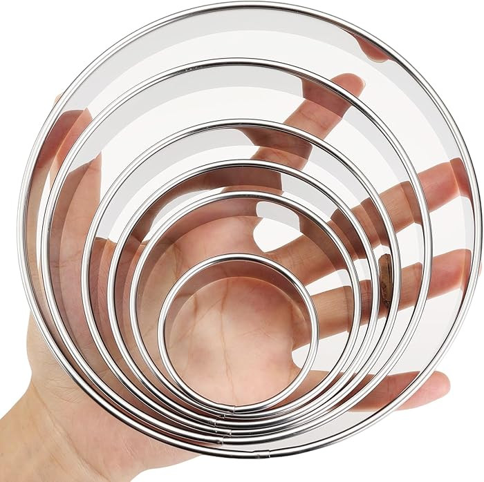 Amazon.com: CUTENJOY 6 PCS Round Cookie Cutters (2, 3, 3.5, 4, 5, 6 Inch), Stainless Steel Biscui... | Amazon (US)