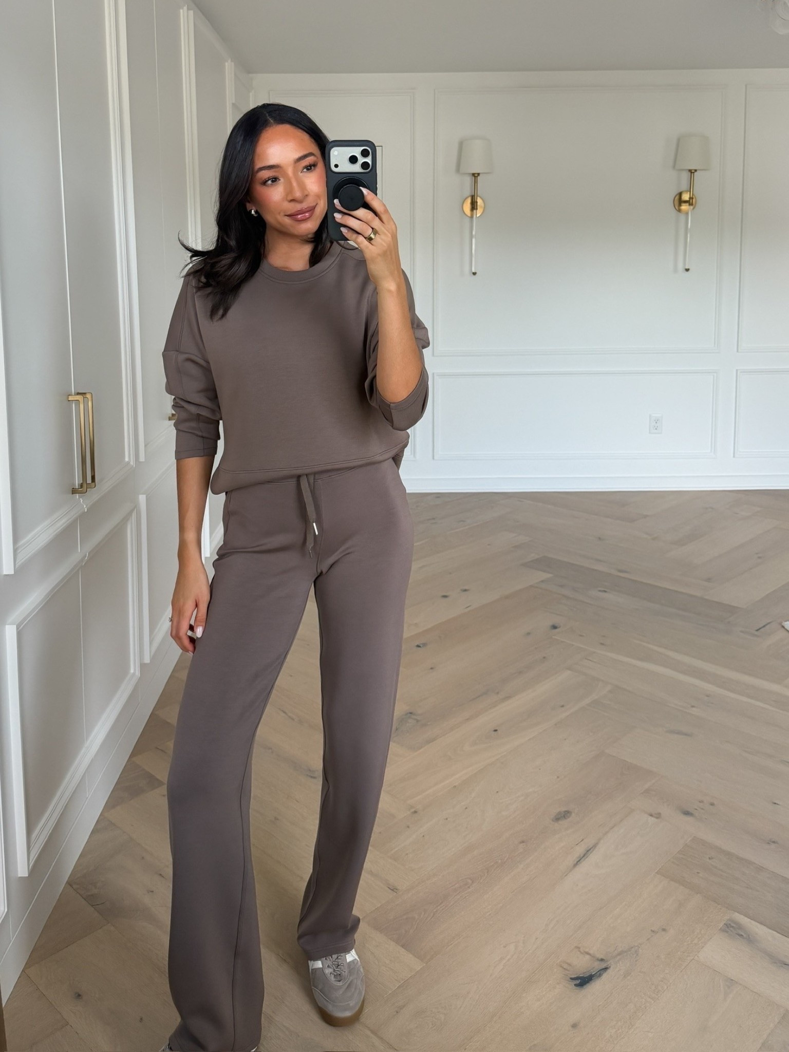 Use code AE25 to save 25% off full-priced AirEssentials! This material is my favorite of all time for loungewear, travel and my go-to airport outfit! The straight leg pant is so flattering and still comfortable with a stretchy but compressive waistband - perfect for postpartum! Wearing size S tank, size S long sleeve top and size XS straight leg pant

#LTKSeasonal #LTKTravel #LTKSaleAlert