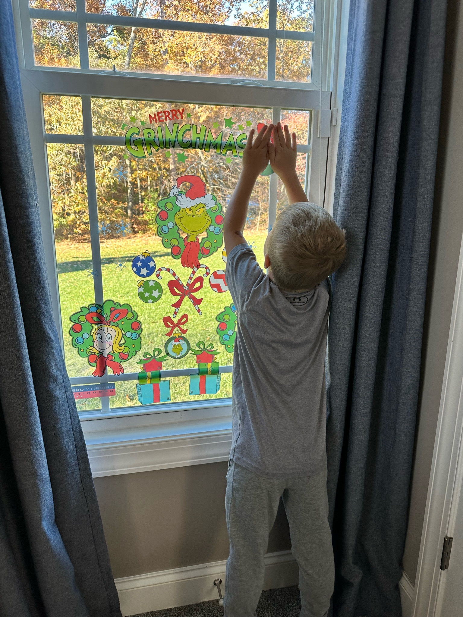 Grinch clings for some easy Christmas entertainment! #grinch #walmart 

#LTKkids #LTKHoliday #LTKSeasonal