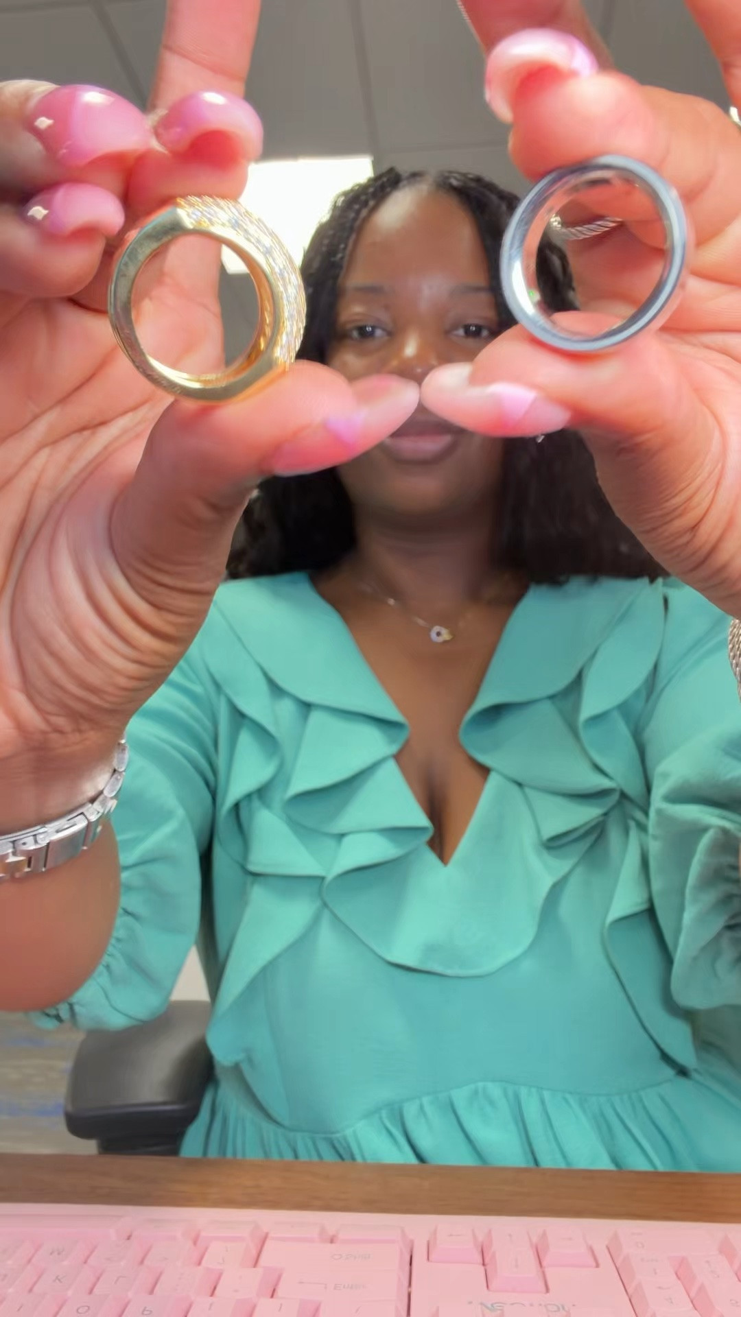 Oura ring cover that elevates while still tracking > 
#ouraring #amazonfashion

#LTKootd #LTKActive