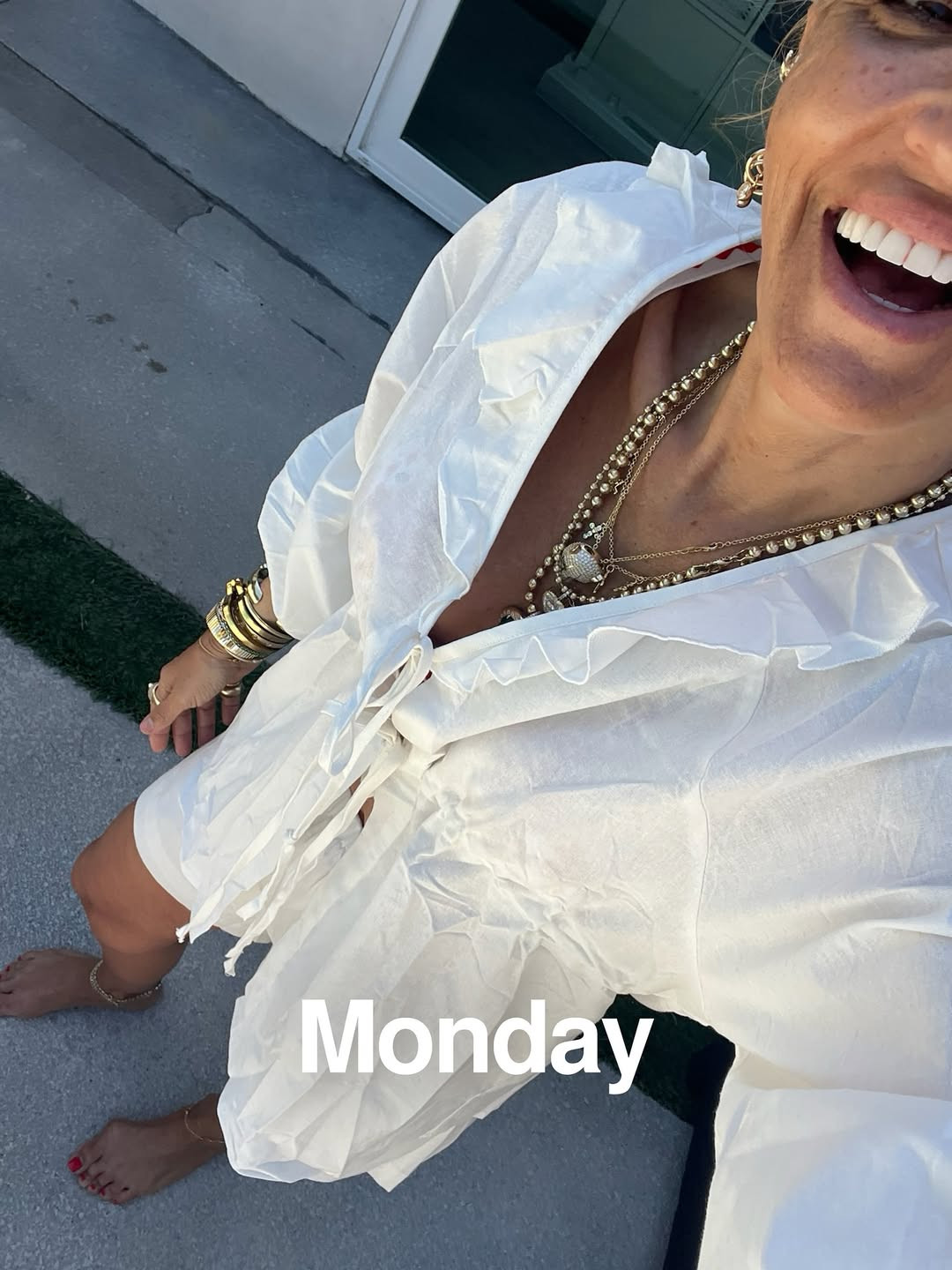 Outfit inspo to kick off your week ✨ Getting dressed isn’t just about clothes.. it’s a mindset shift. Look good, feel good, do good. Let’s go ❤️ 

 #LTKStyleTip