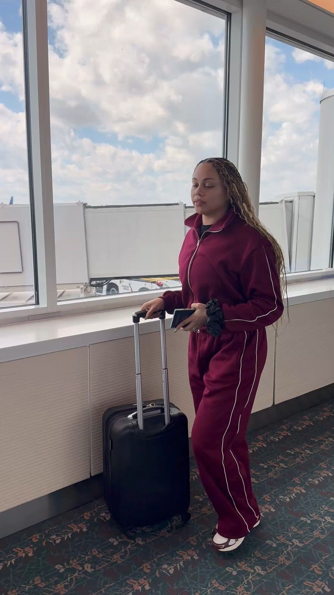 Size: Medium
Burgundy jogging suit 

#LTKootd #LTKTravel #LTKgrwm