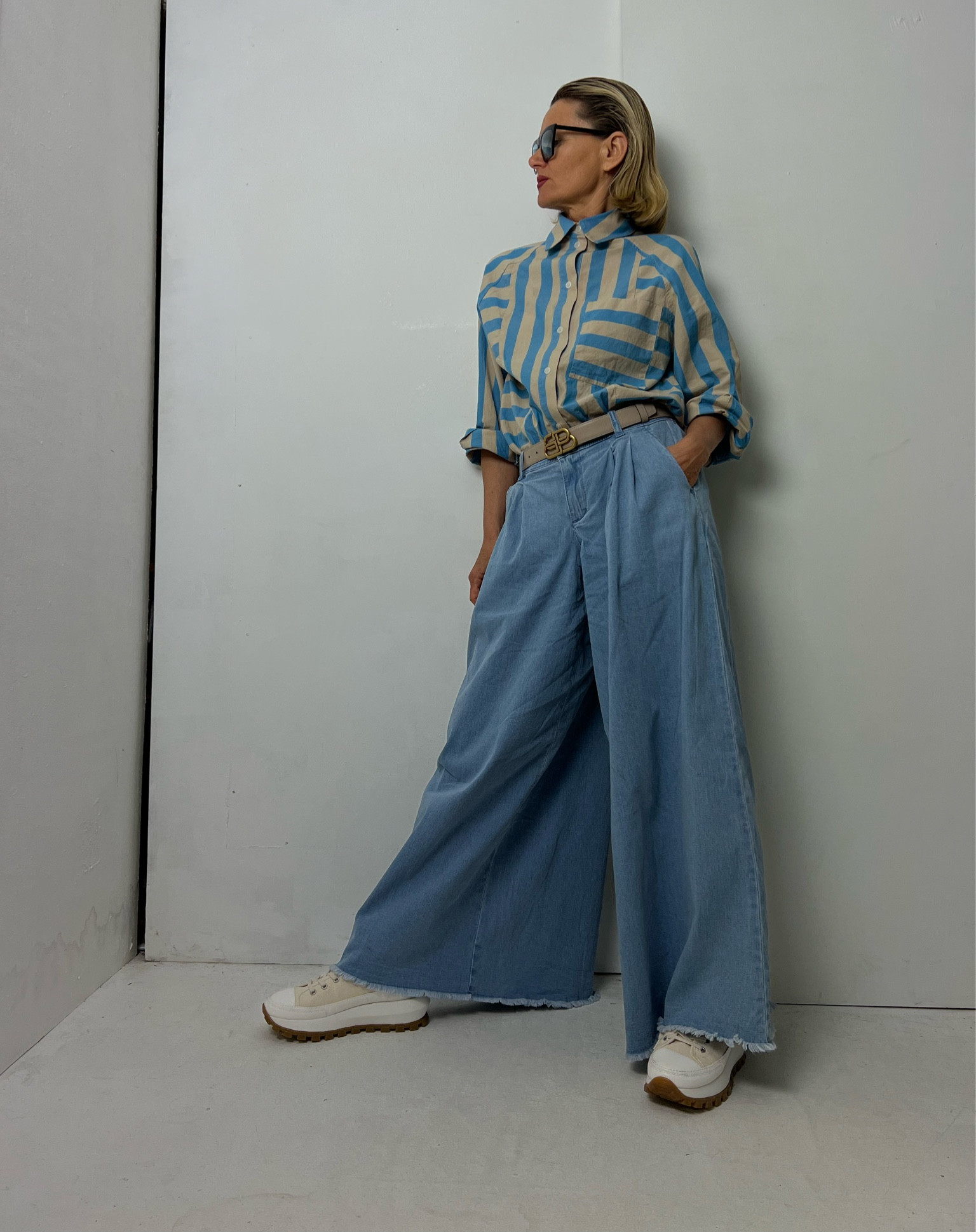 Lässig mot oversize Hemd und weiter Jeans bonprix 

#hosenrock #stilblockstyle #casualstyle

#LTKSeasonal #LTKeurope #LTKstyletip