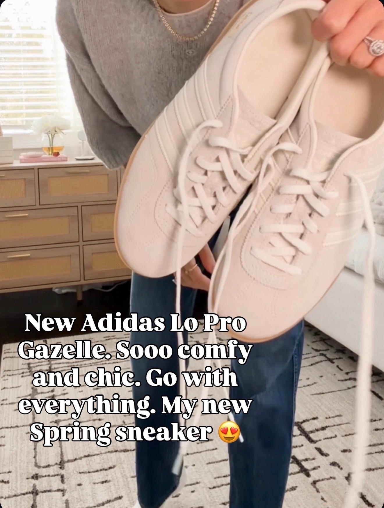 Neutral sneakers that go with literally everything 😍 🔗⬇️ half size down

#LTKOver40 #LTKSeasonal #LTKgrwm