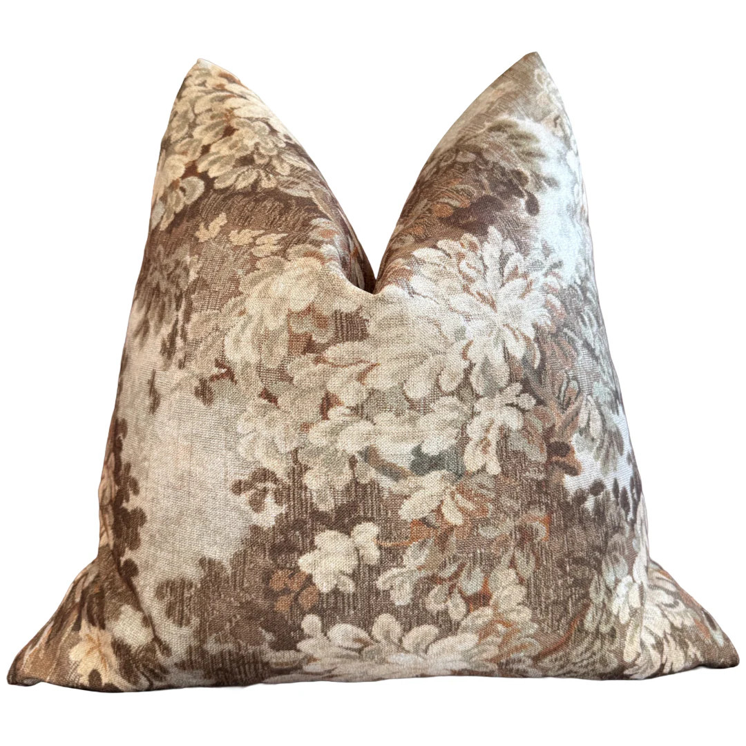 Golda Pillow Cover | Rennah