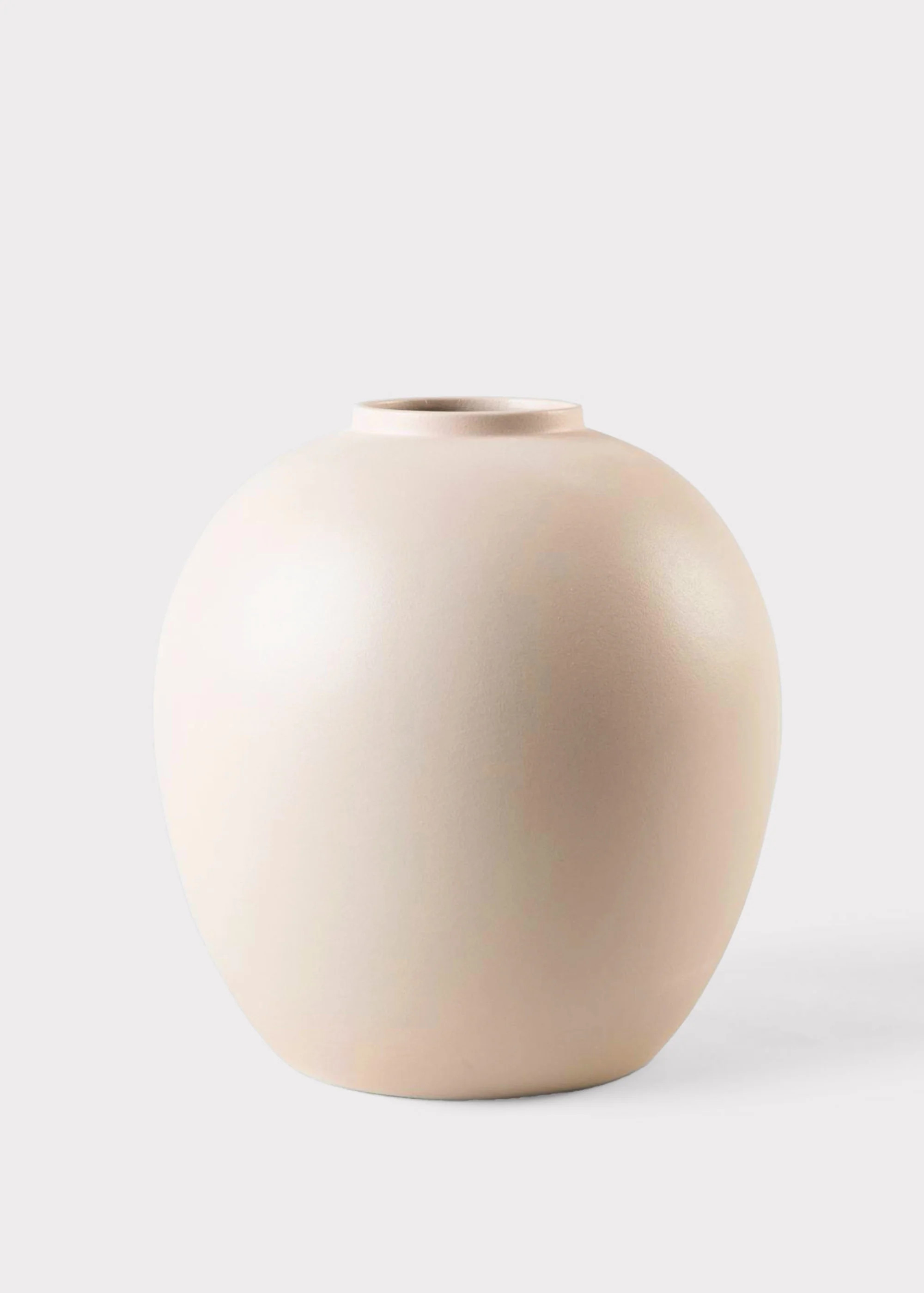 Round Vase in Matte Bailey Cream - 10.75" | Afloral | Afloral