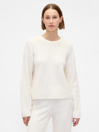 CashSoft Cable-Knit Crewneck Sweater | Gap (US)