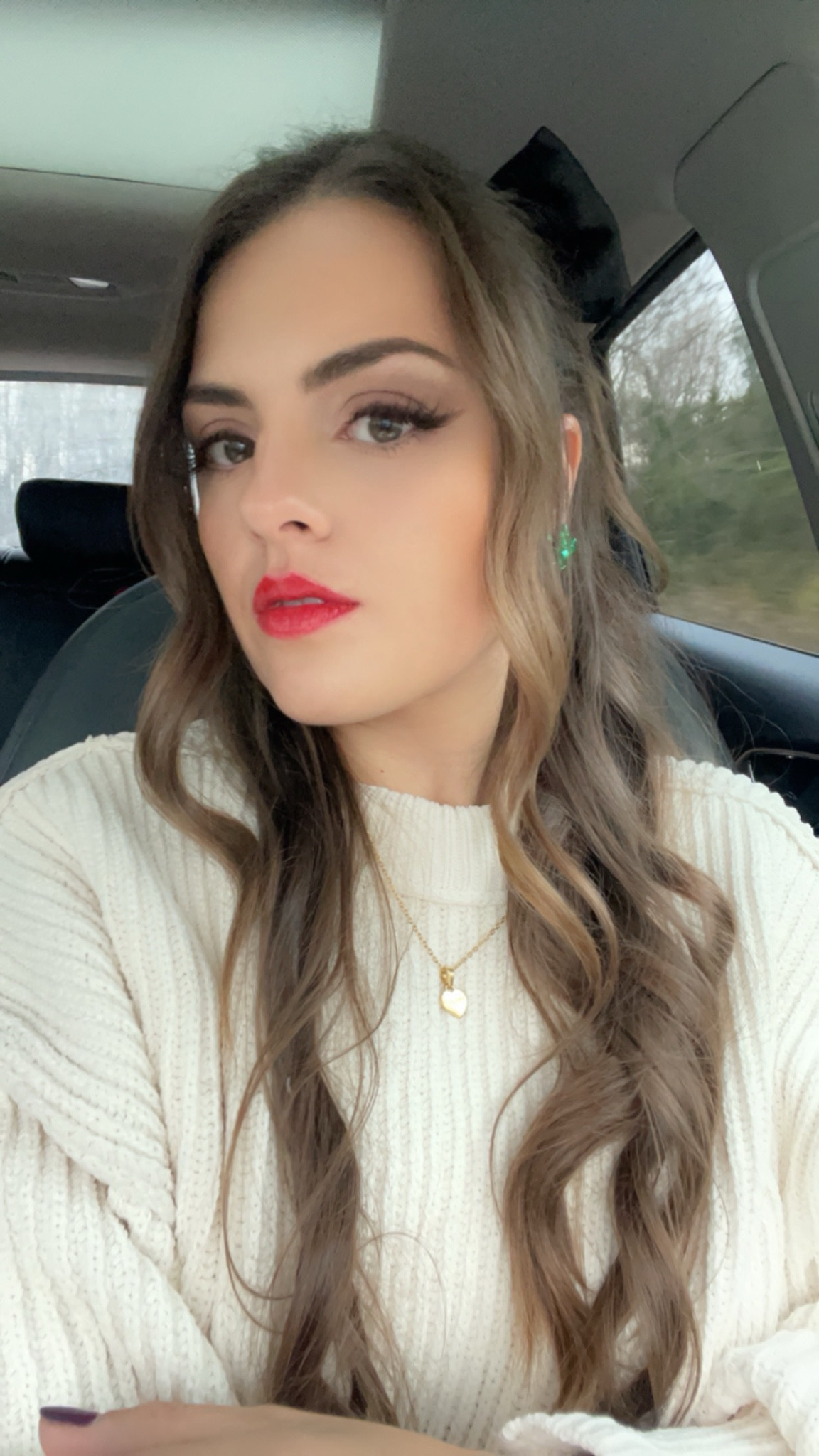 Shop some of the current beauty products and accessories that I’m loving right now & achieve the perfect holiday look 🎄🎀

#LTKHoliday #LTKSeasonal #LTKbeauty