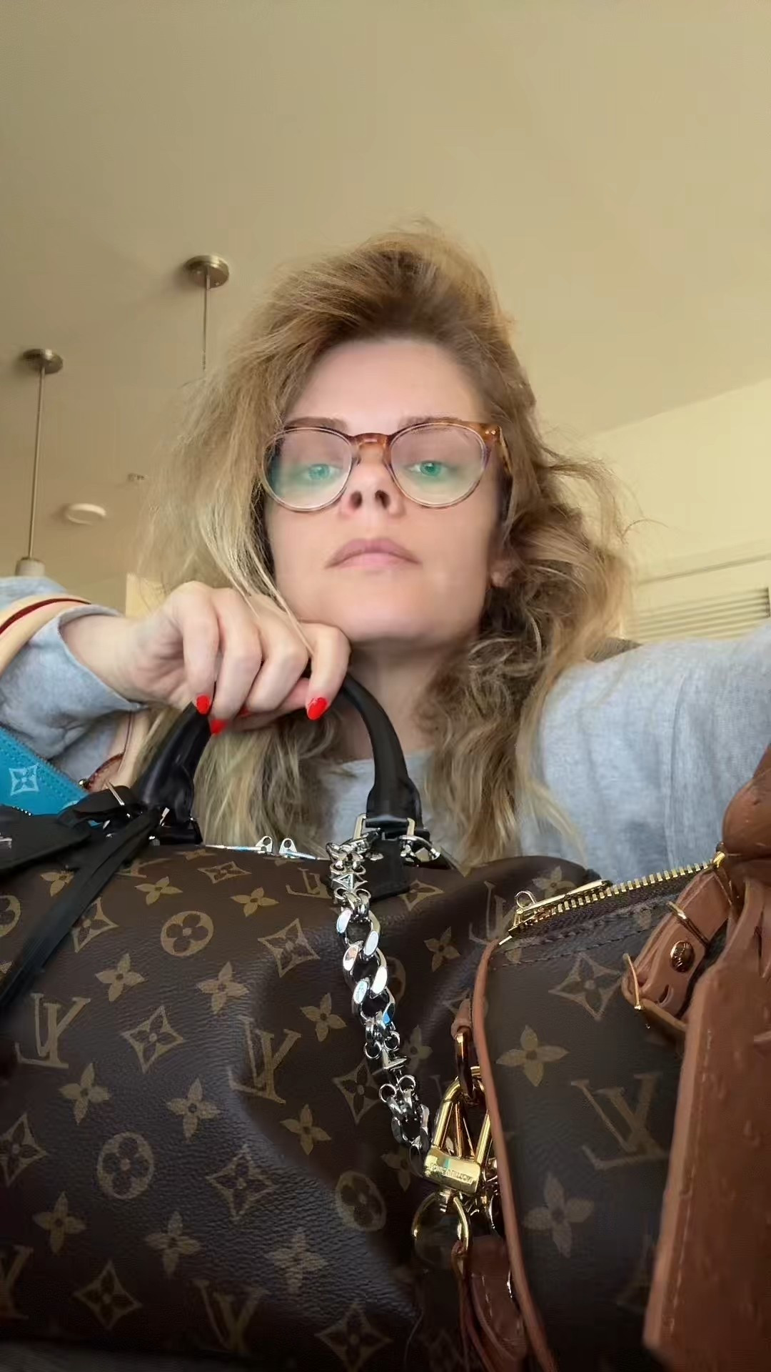 The three in this video are the “exact matches” from DH Gate. What they show on their site isn’t what you’re going to get- what you receive is what I’m showing in this video!
Happy shopping babes 💛

#LTKFindsUnder100 #LTKItBag #LTKFindsUnder50