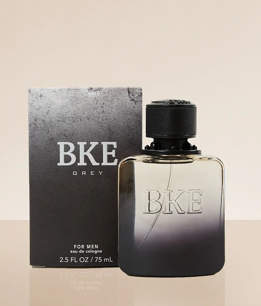 Grey Cologne | Buckle