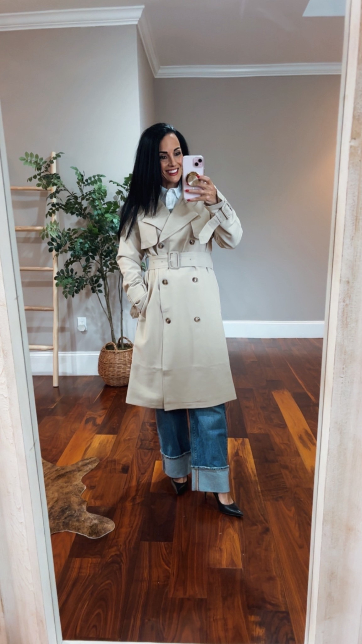 A classic trenchcoat that stands the test of time


#LTKootd #LTKSeasonal #LTKOver40